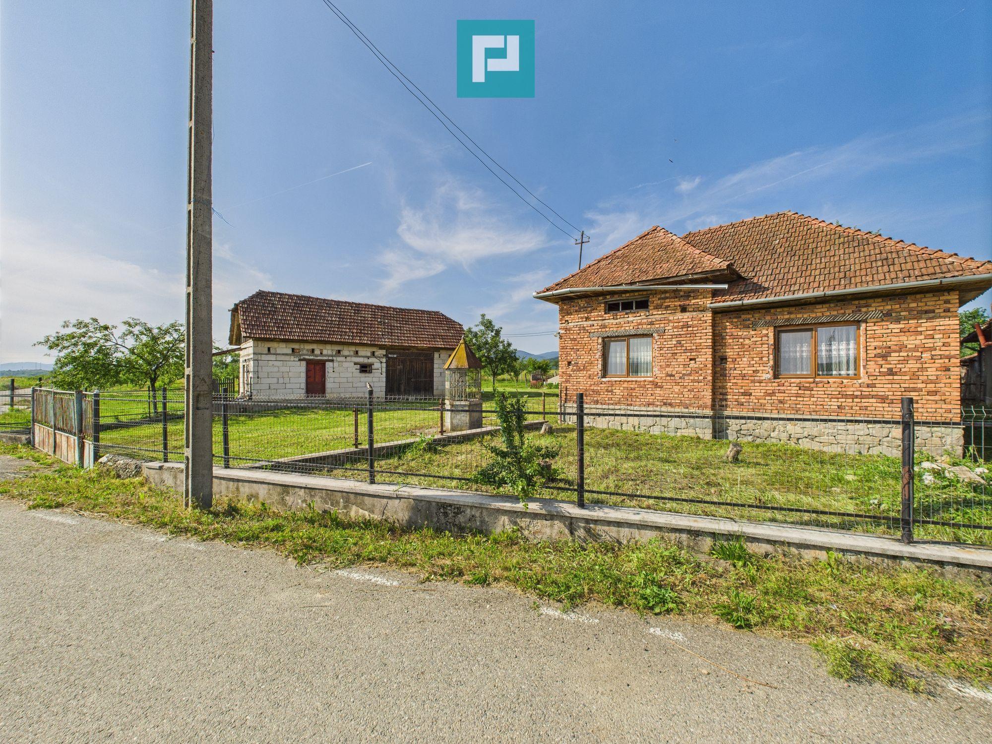 Casă cu teren de 4707 mp în Hălmăgel, județul Arad - 23