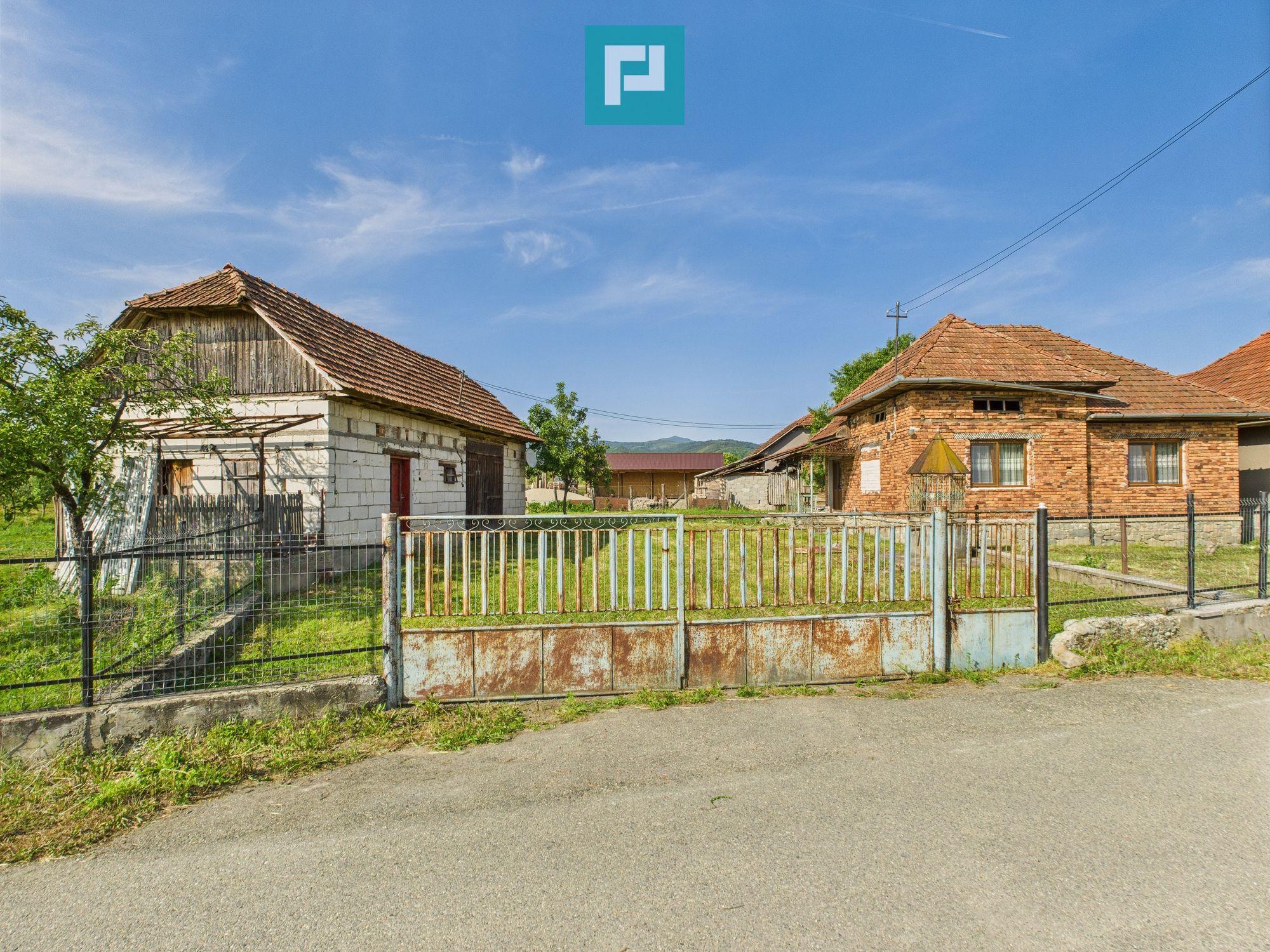 Casă cu teren de 4707 mp în Hălmăgel, județul Arad - 16