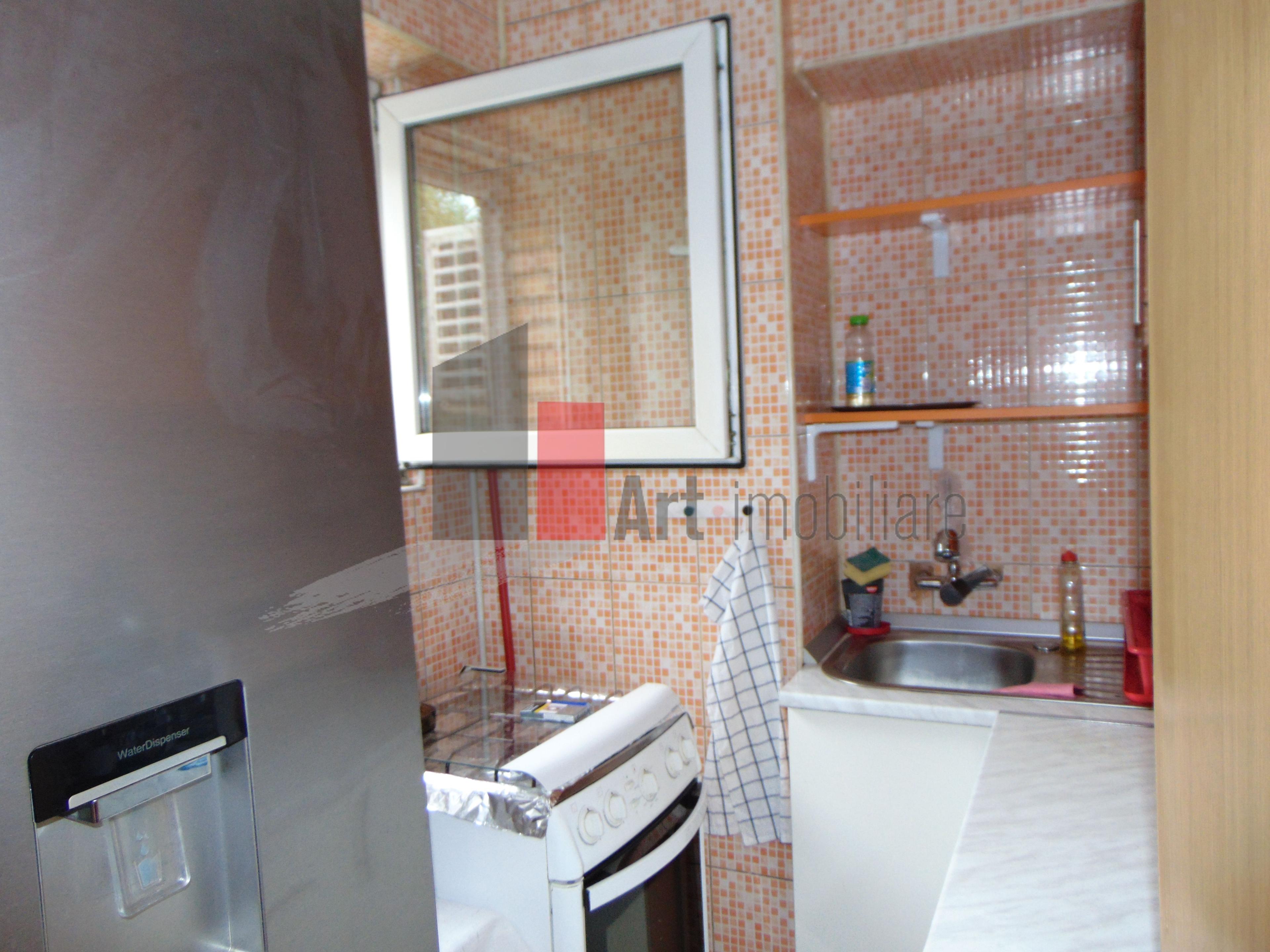 Apartament cu o camera, garsoniera Titan metrou - 8