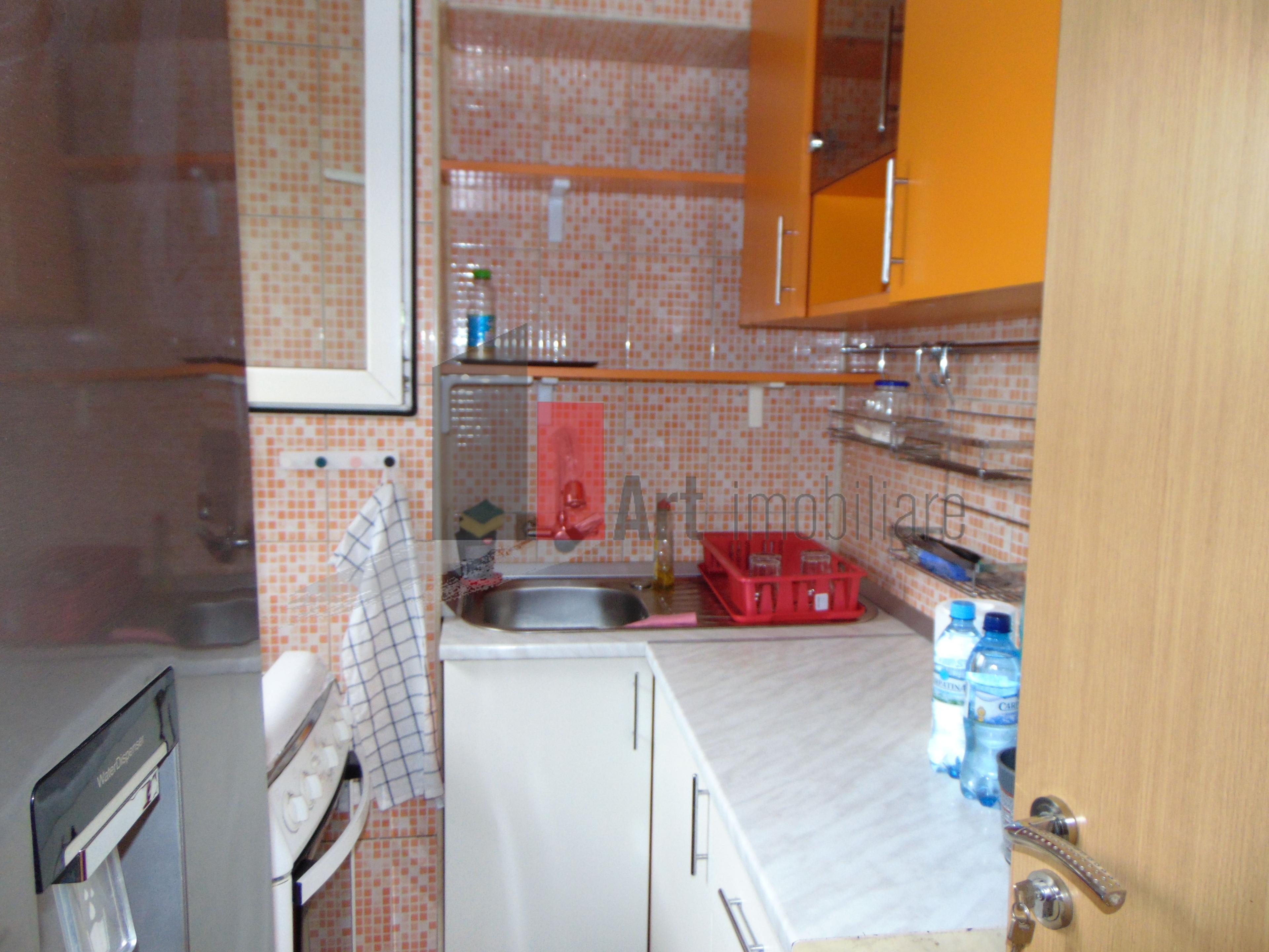 Apartament cu o camera, garsoniera Titan metrou - 9