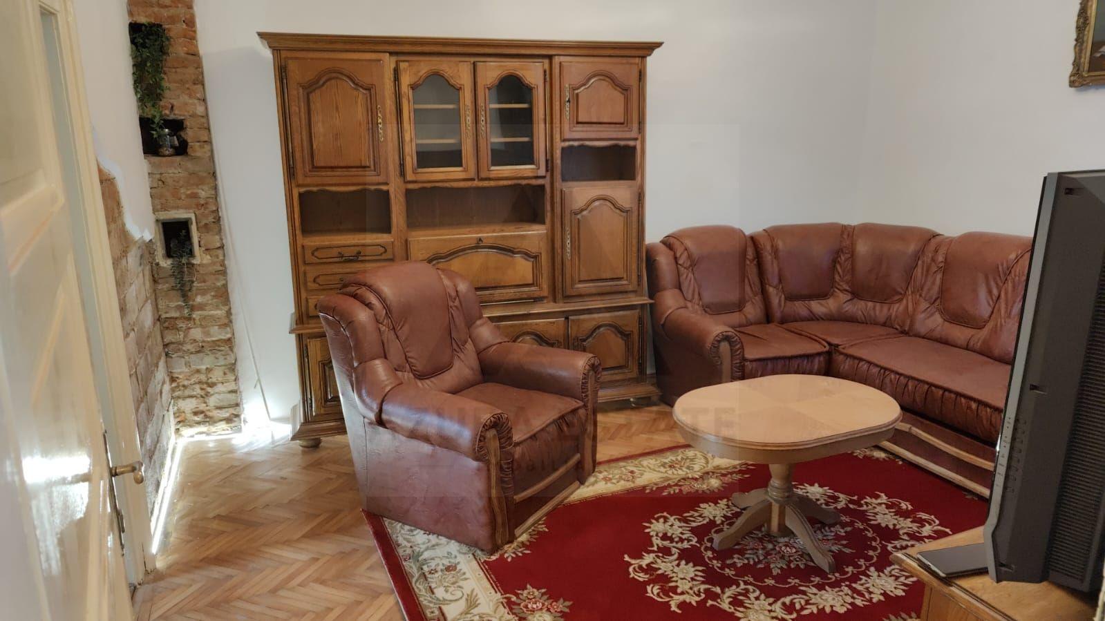 Apartament modern 2 camere 56 mp utili si curte in zona Centrala - 1