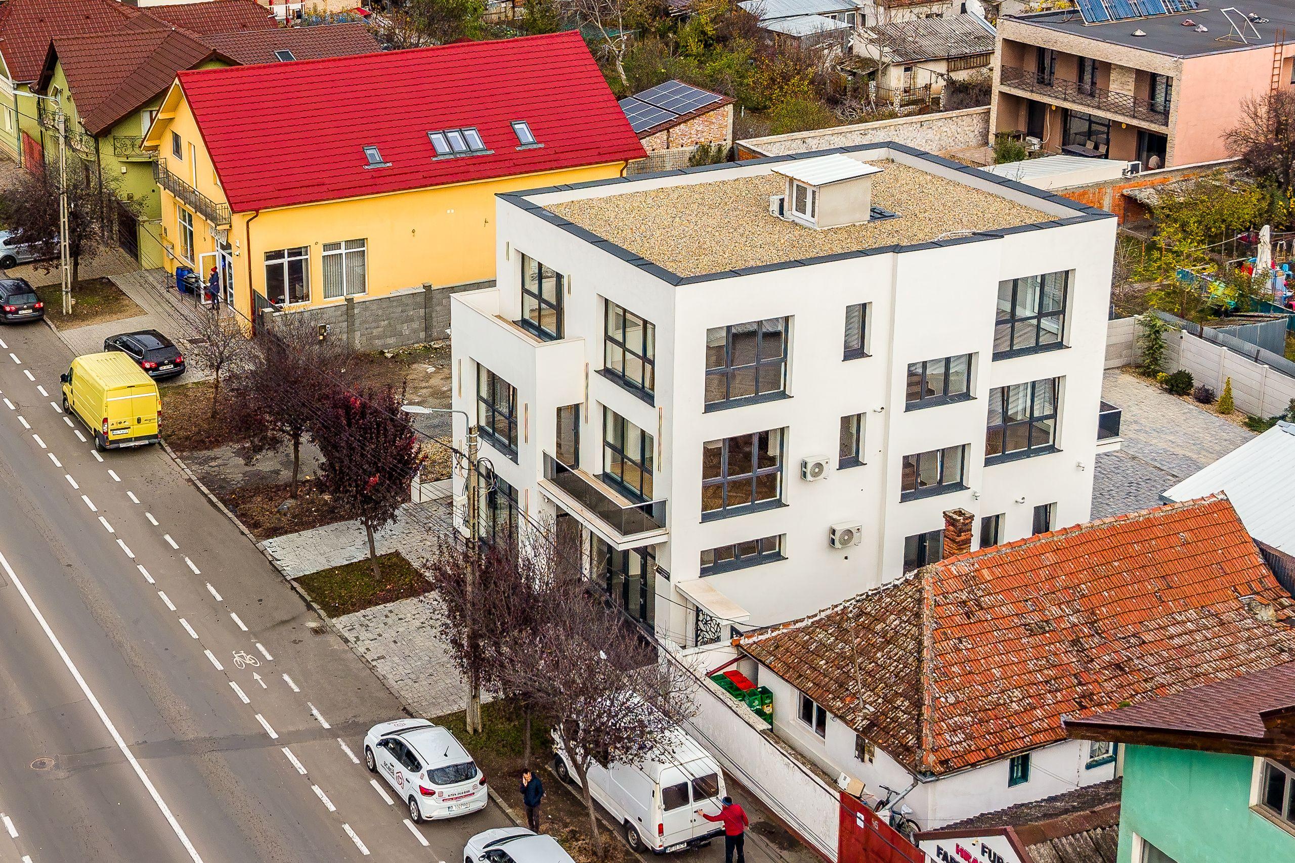 Clădire nouă P+2 cu showroom și birouri în Arad - 2