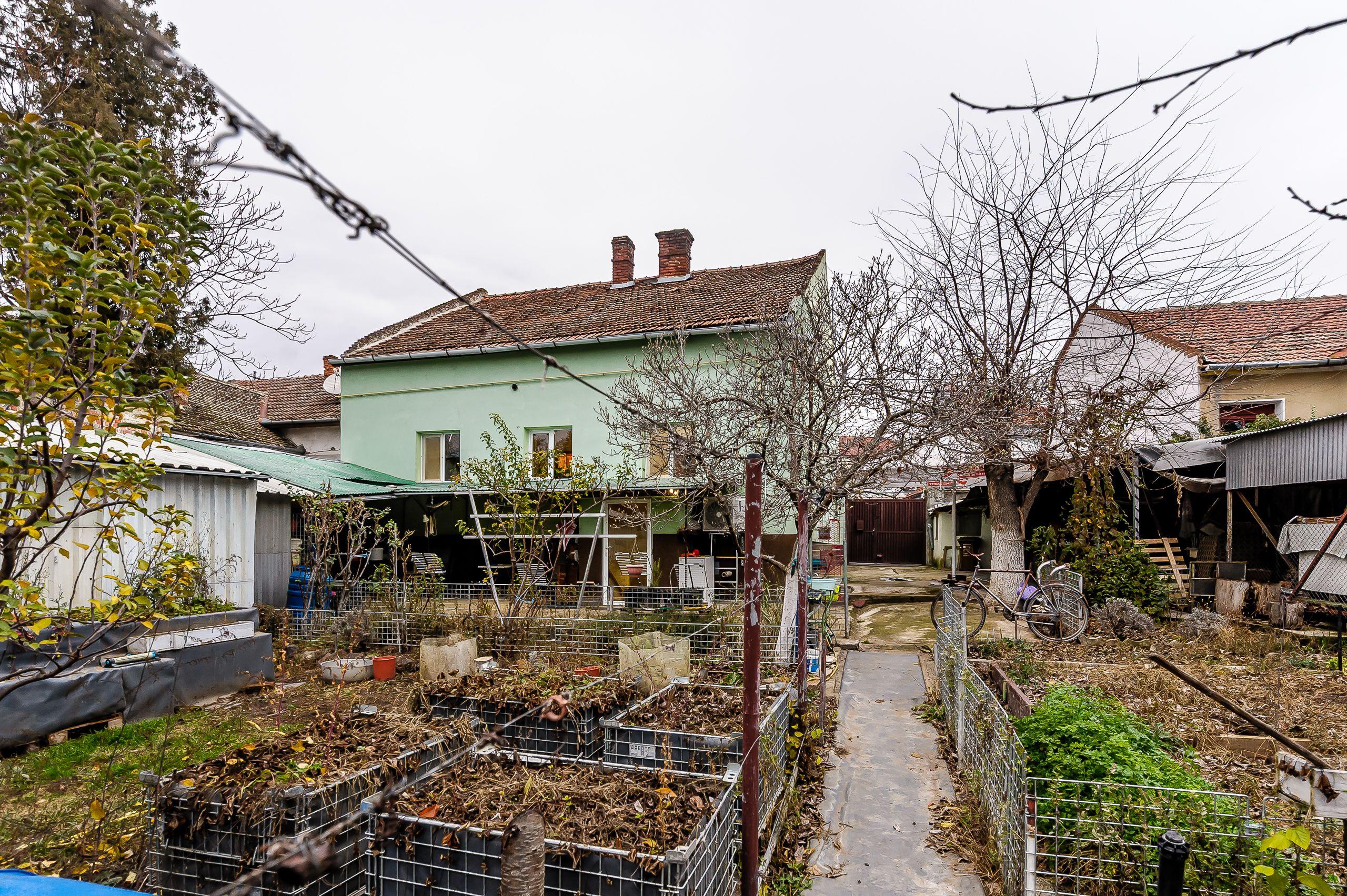 PREȚ REDUS! Casă cu teren de 750 mp, pe Malul Mureșului - 11