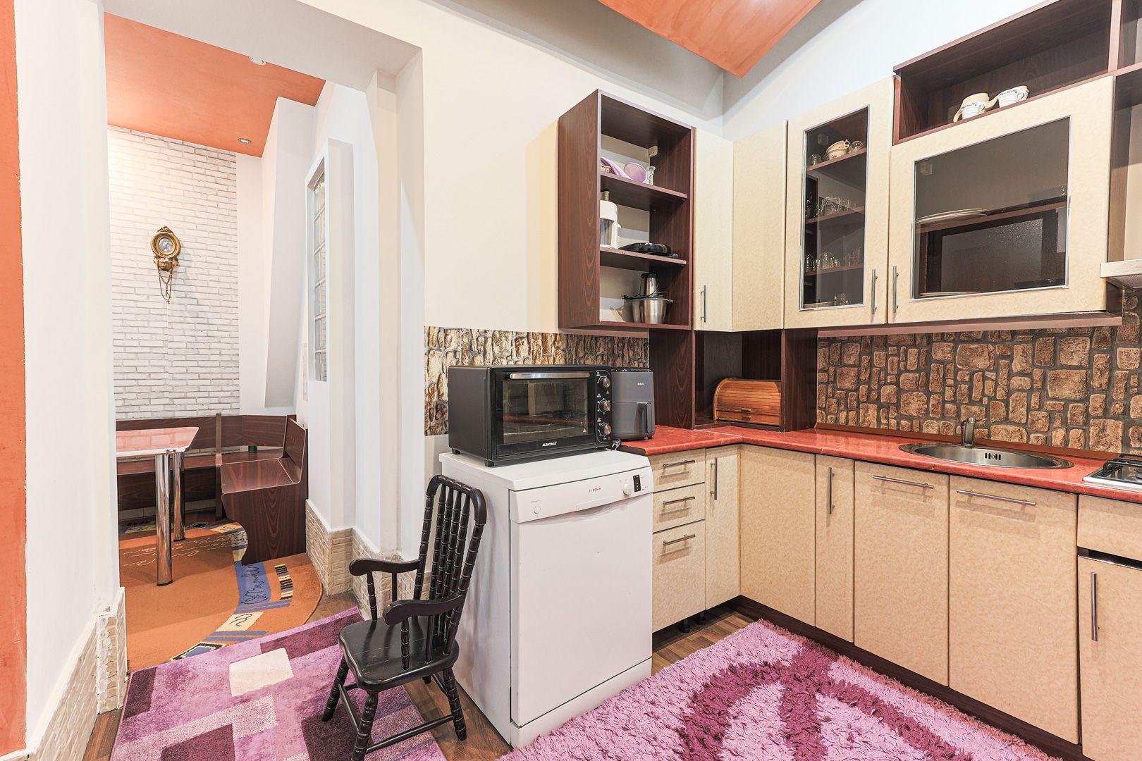 Apartament cu 2 camere la curte comună, pe str. Barabas Bela - 2