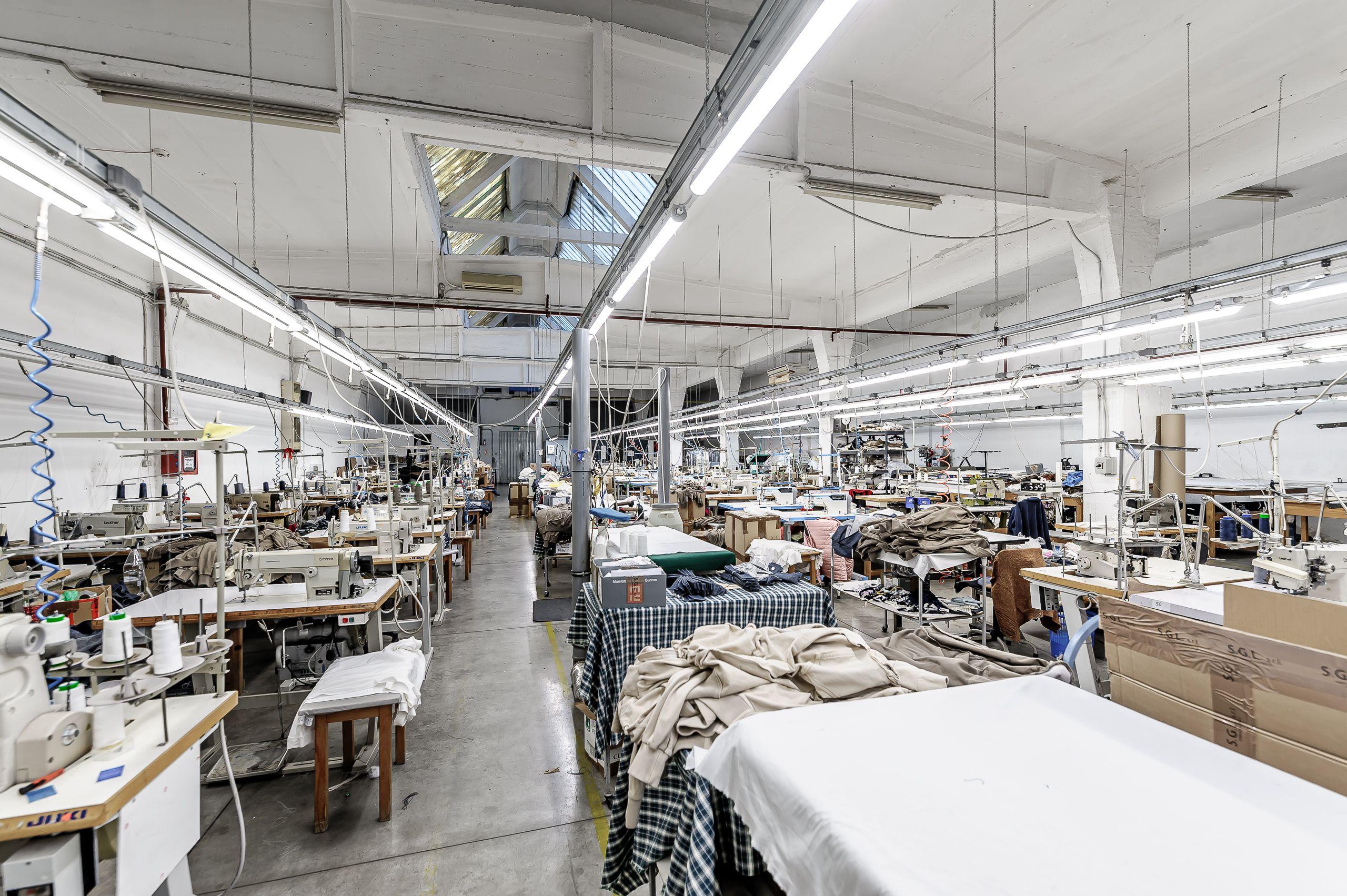 Hală industrială în suprafață de 675 mp - 2