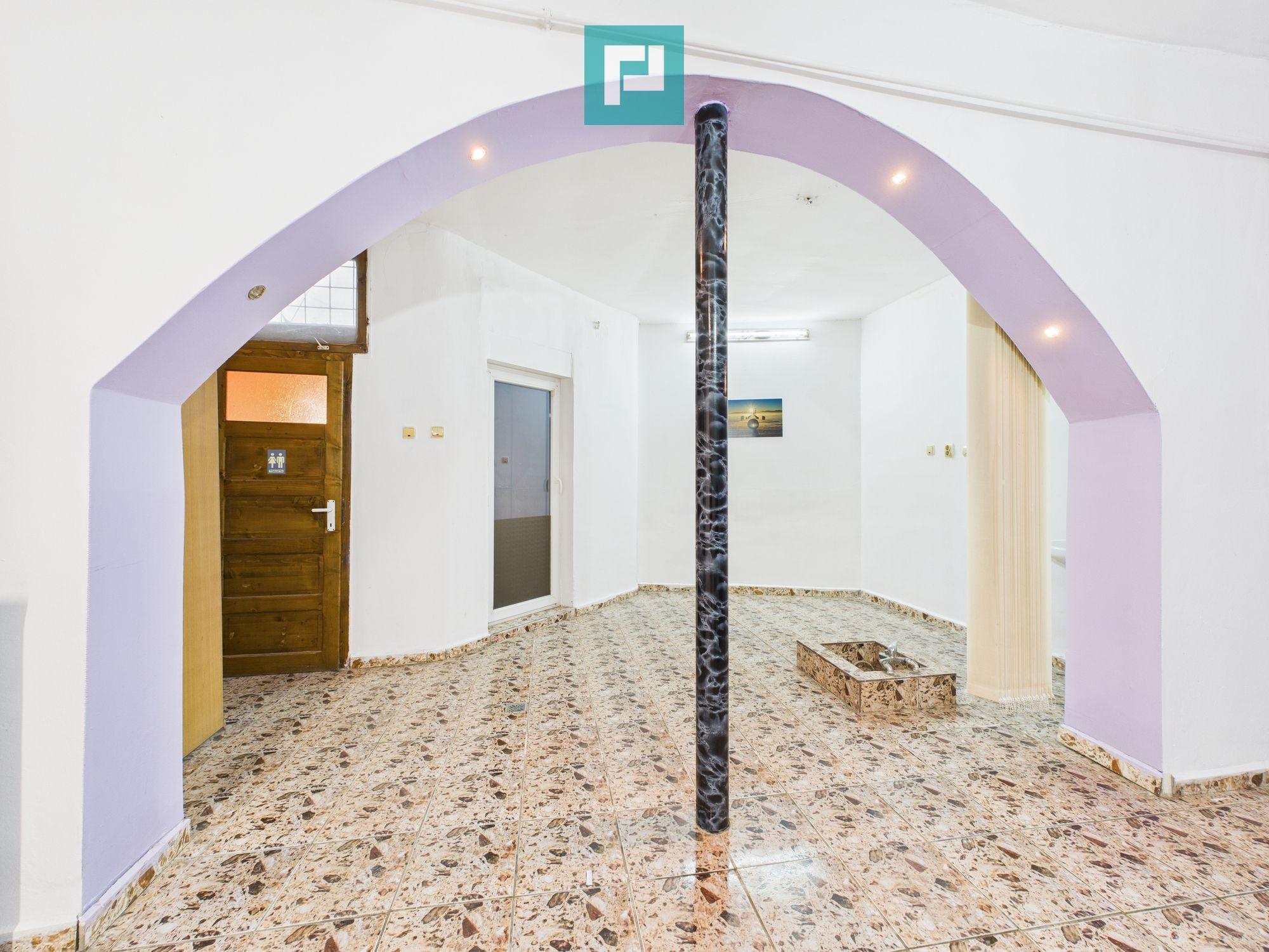 Spațiu comercial central, în Sântana - Arad - 1