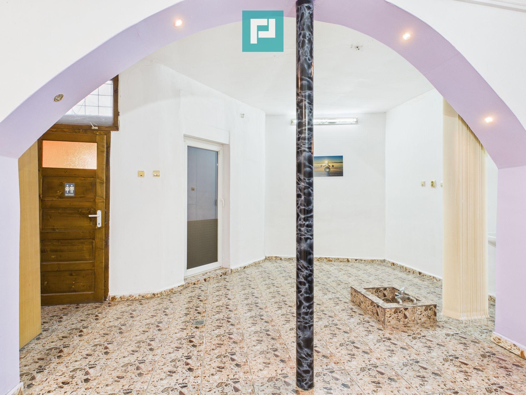 Spațiu comercial central, în Sântana - Arad - 10