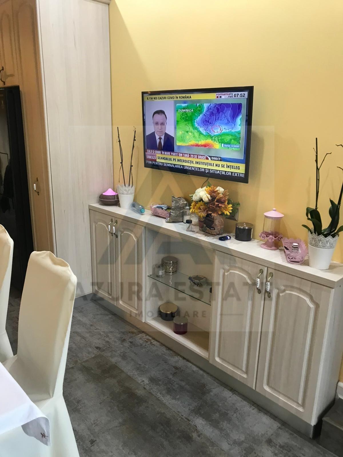 Case moderne x 2 cu 315 mp utili impreuna si teren 500 mp in Terezian - 11