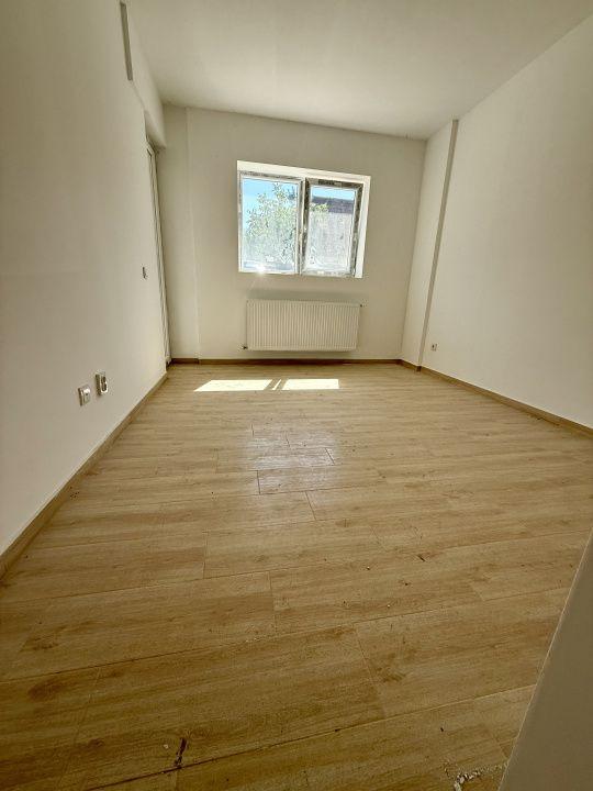 Garsoniera cartier Militari Residence - mutare imediata!! - 1