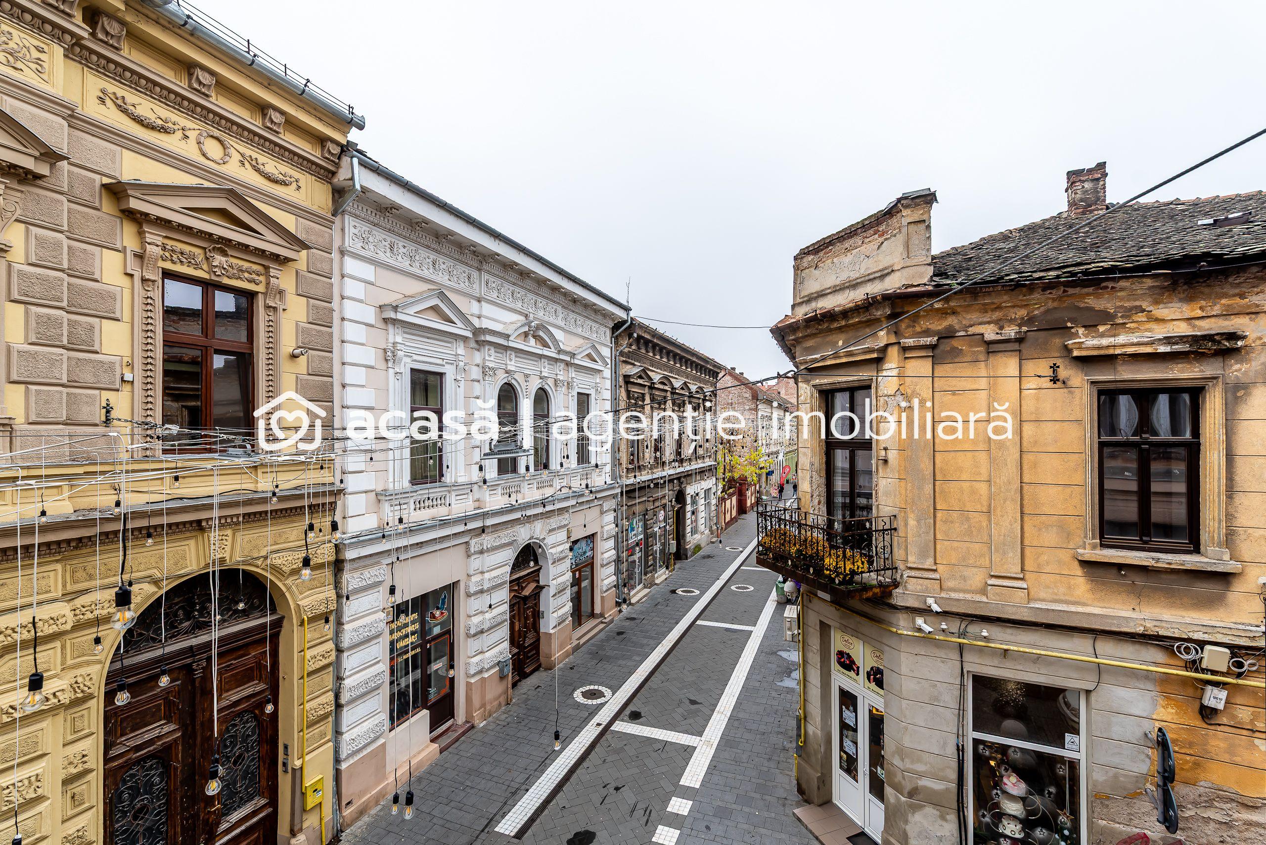 Apartament spatios cu 3 camere de LUX pe Metianu Comision 0 - 9