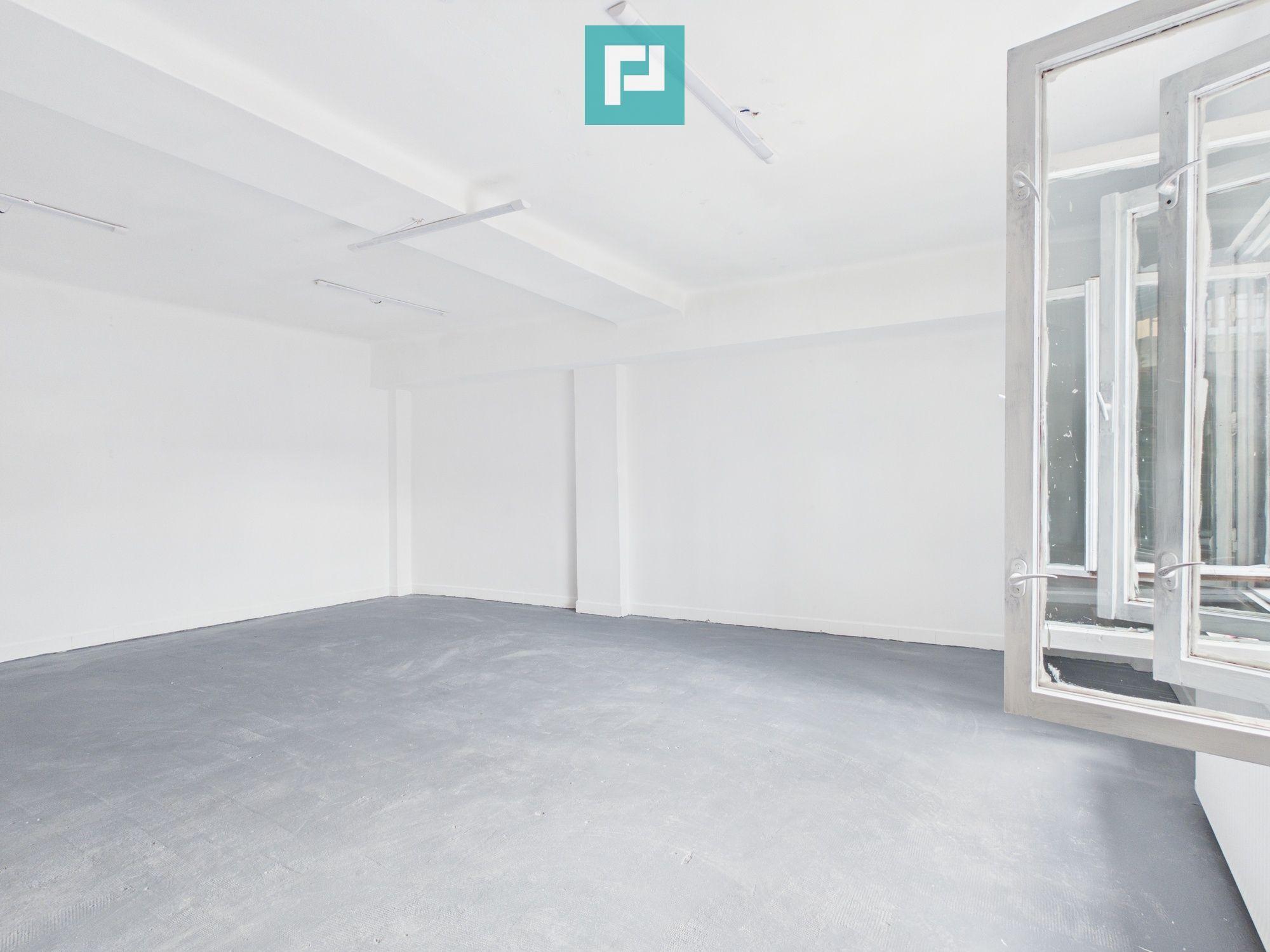 Spatiu comercial central Arad - 9