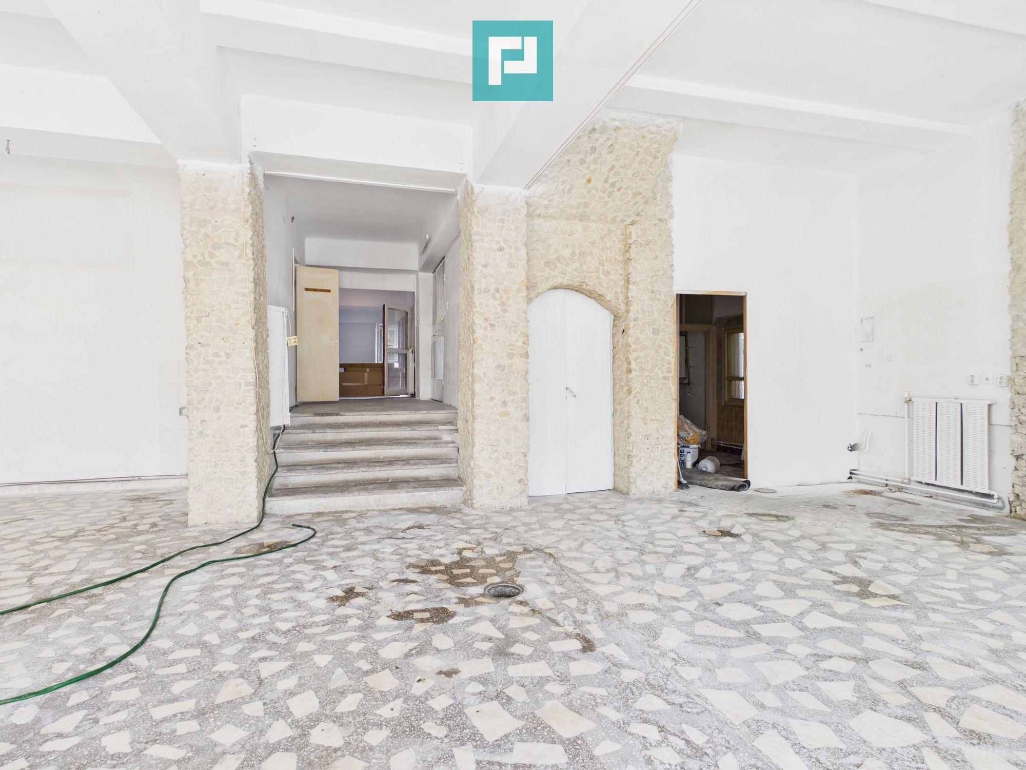 Spatiu comercial central Arad - 19