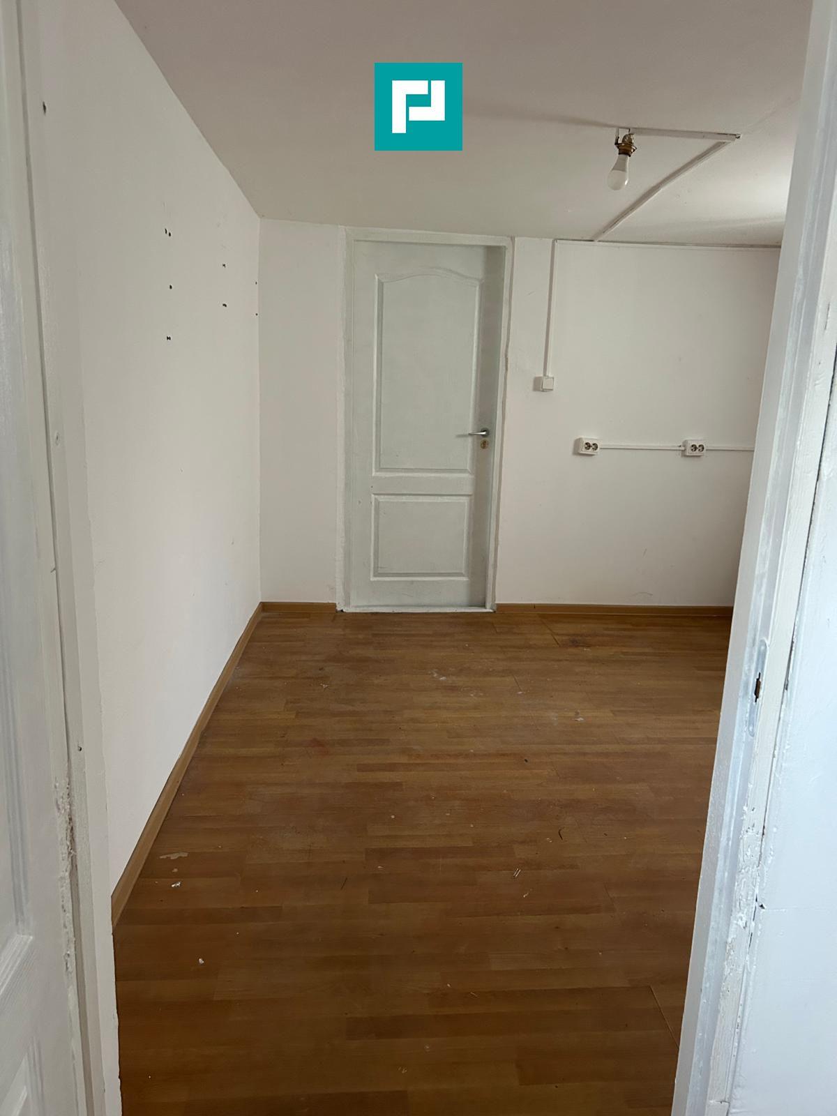 Spațiu depozitare, 42 mp, Complexul Studențesc - 3