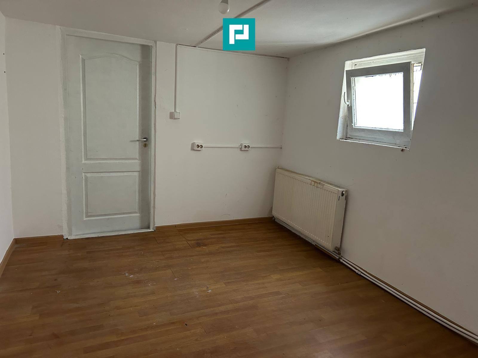 Spațiu depozitare, 42 mp, Complexul Studențesc - 1