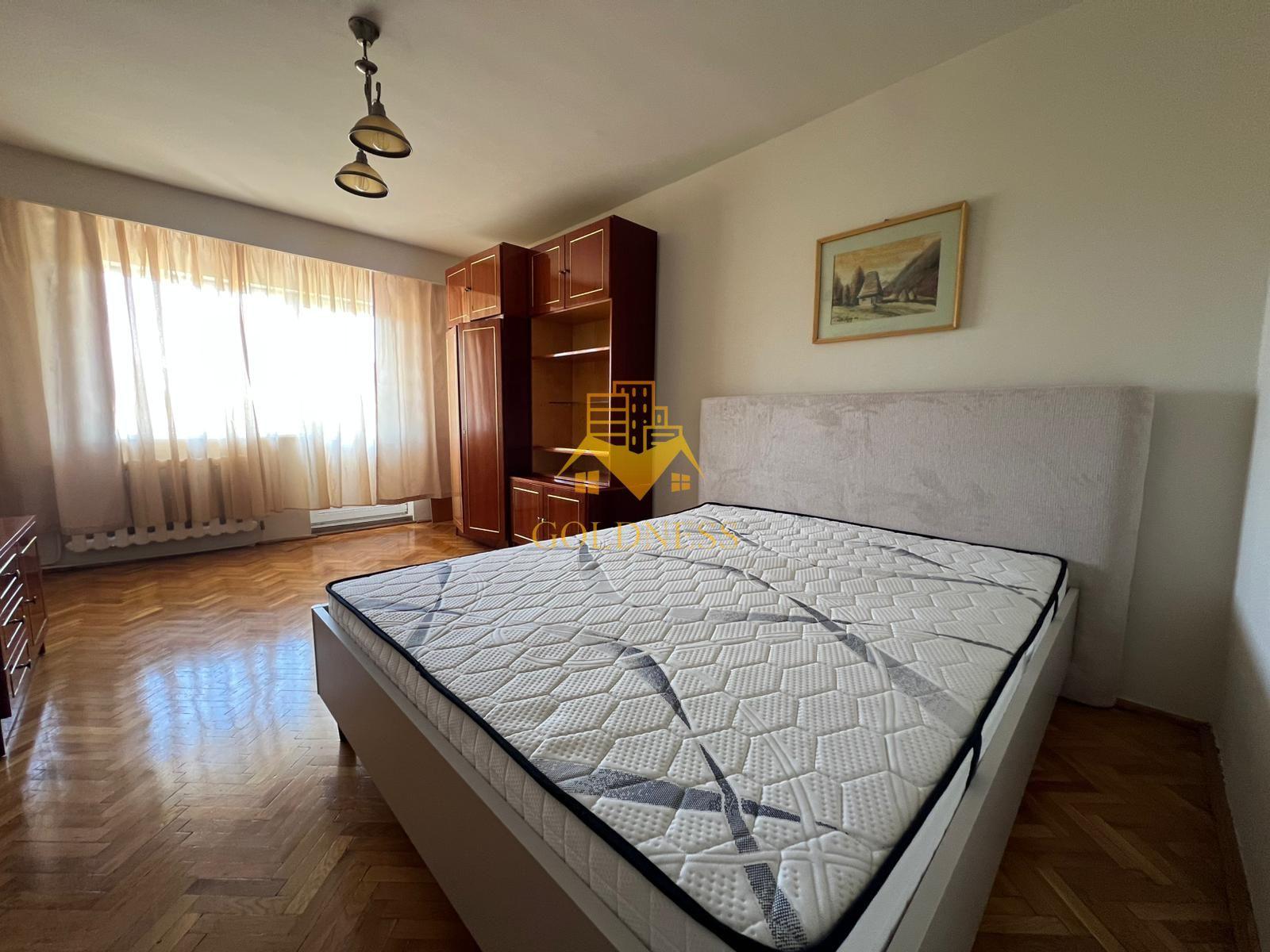 4 camere, mobilat clasic, garaj, boxa, Zorilor Zona UMF,Louis Pasteur - 1