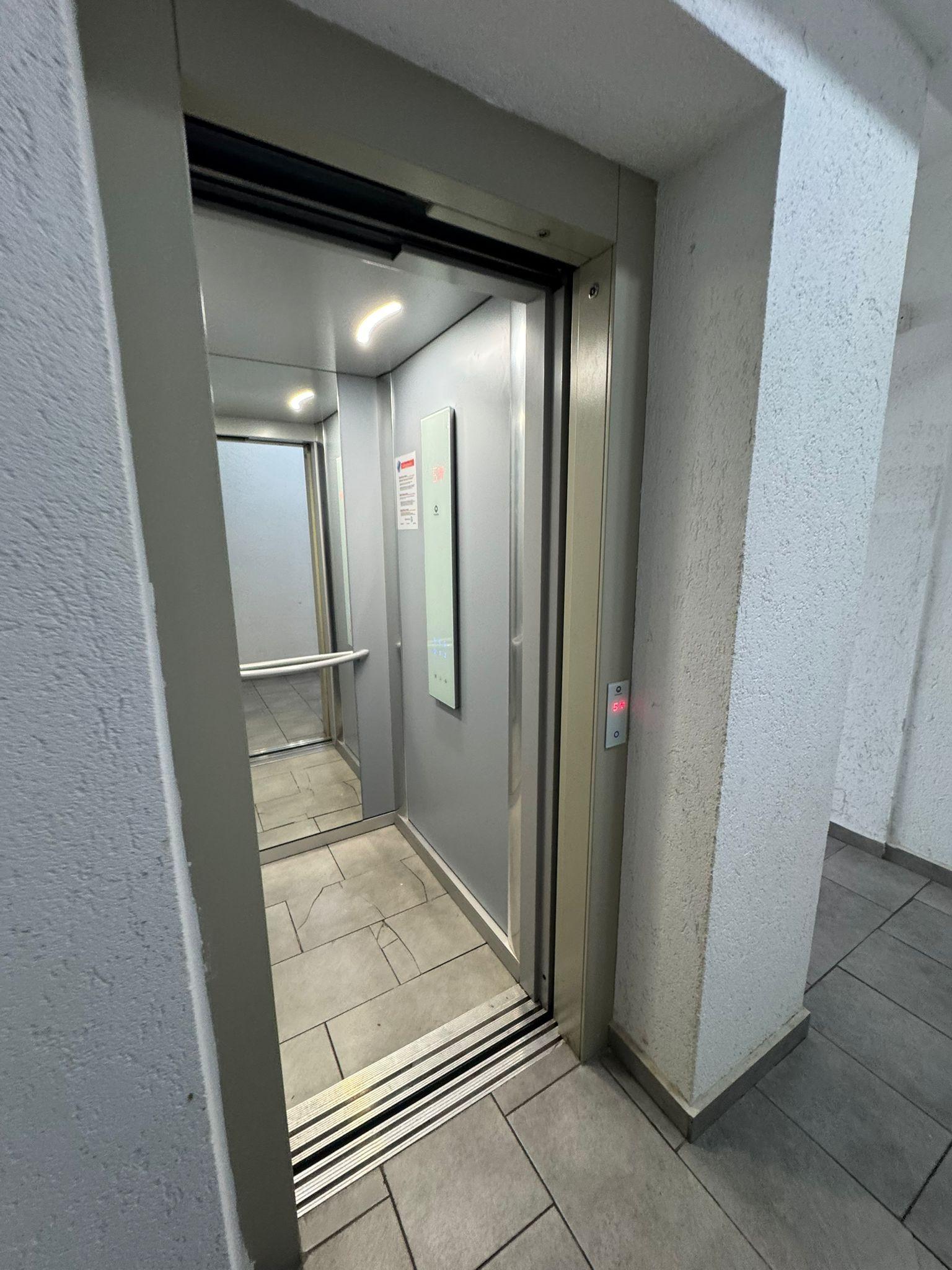 Garsonieră decomandată de închiriat, Militari Residence, Str. Rezervelor 55C - 9