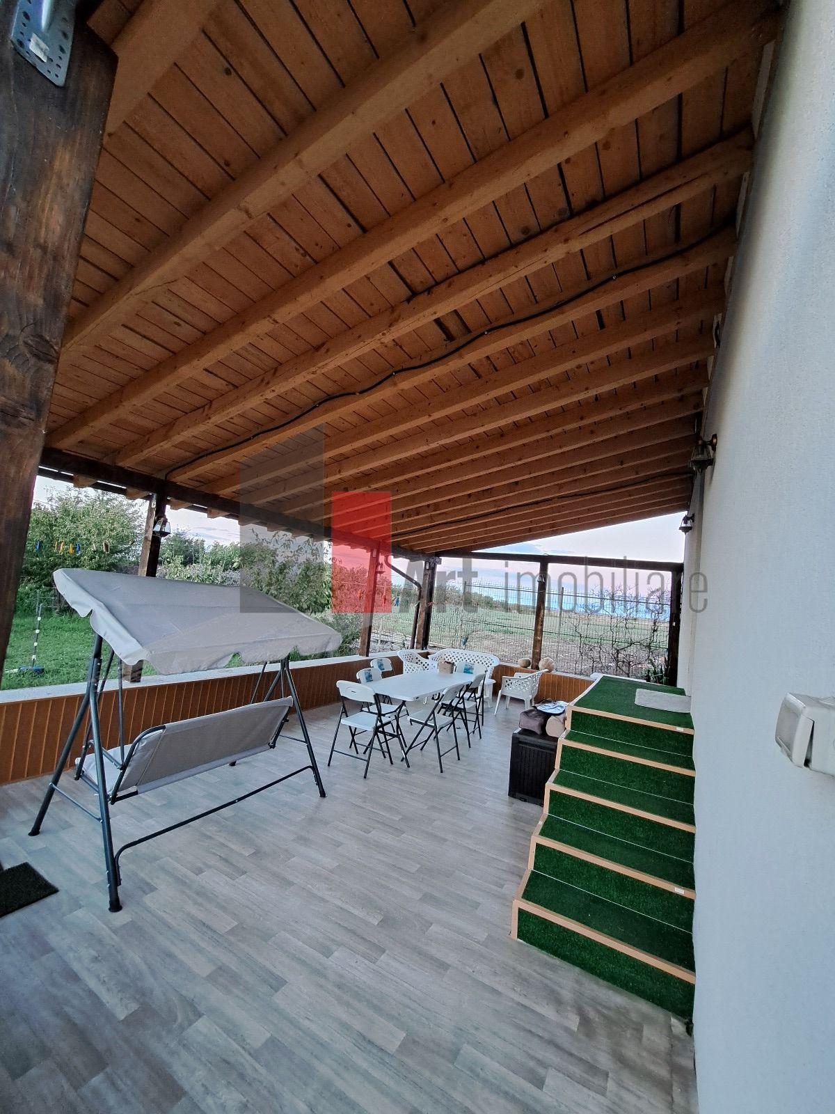 Casa individuala Valu lu Traian - teren 1000 mp - 18