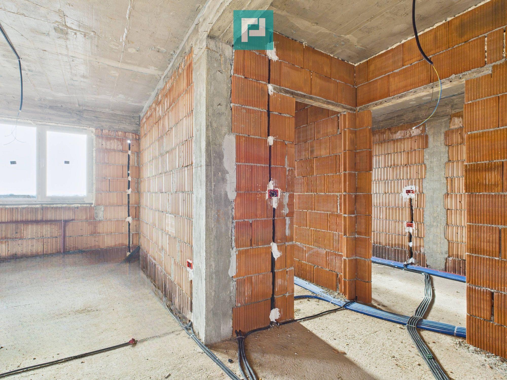 Penthouse cu terasă generoasă, în centrul Chișodei - 19