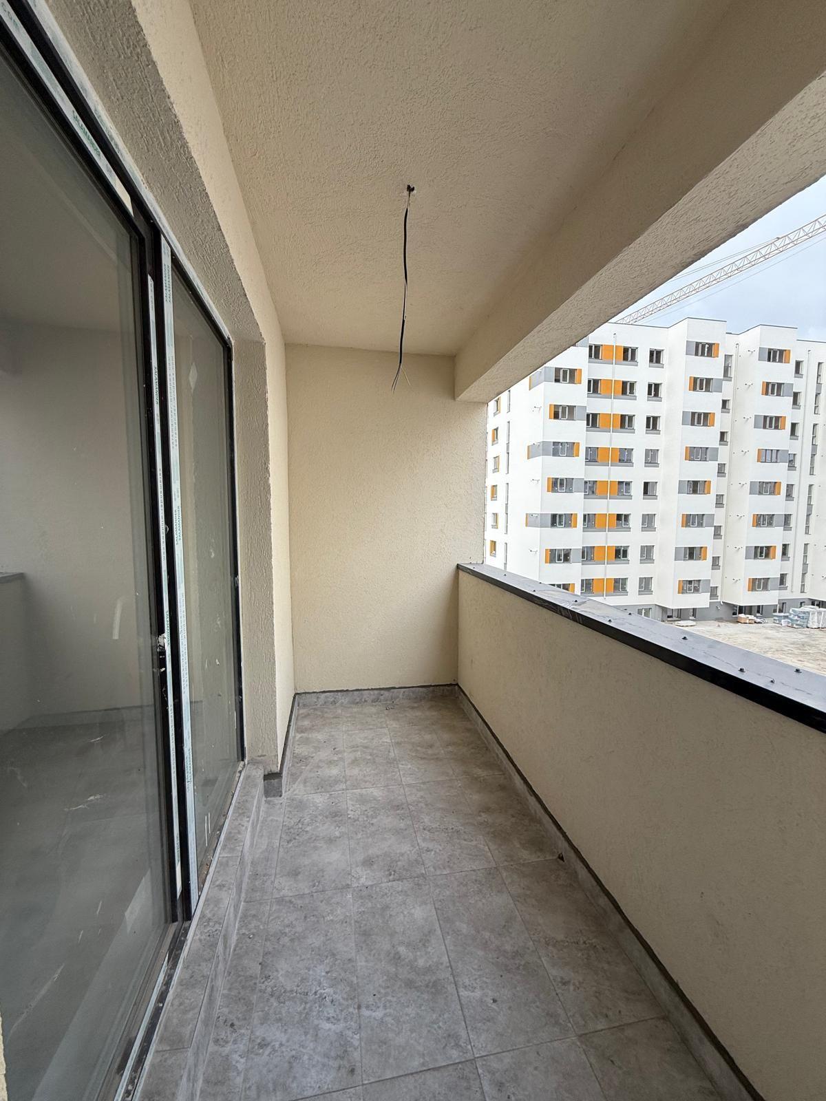 Apartament 56 mp, bloc nou, parcare inclusă, etaj 3, două balcoane, 80.000 euro TVA inclus - 2