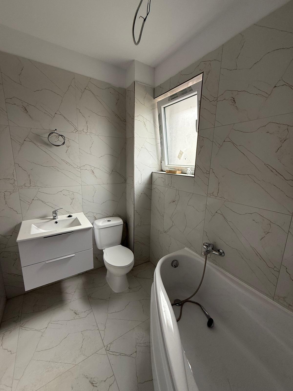 Apartament 56 mp, bloc nou, parcare inclusă, etaj 3, două balcoane, 80.000 euro TVA inclus - 10