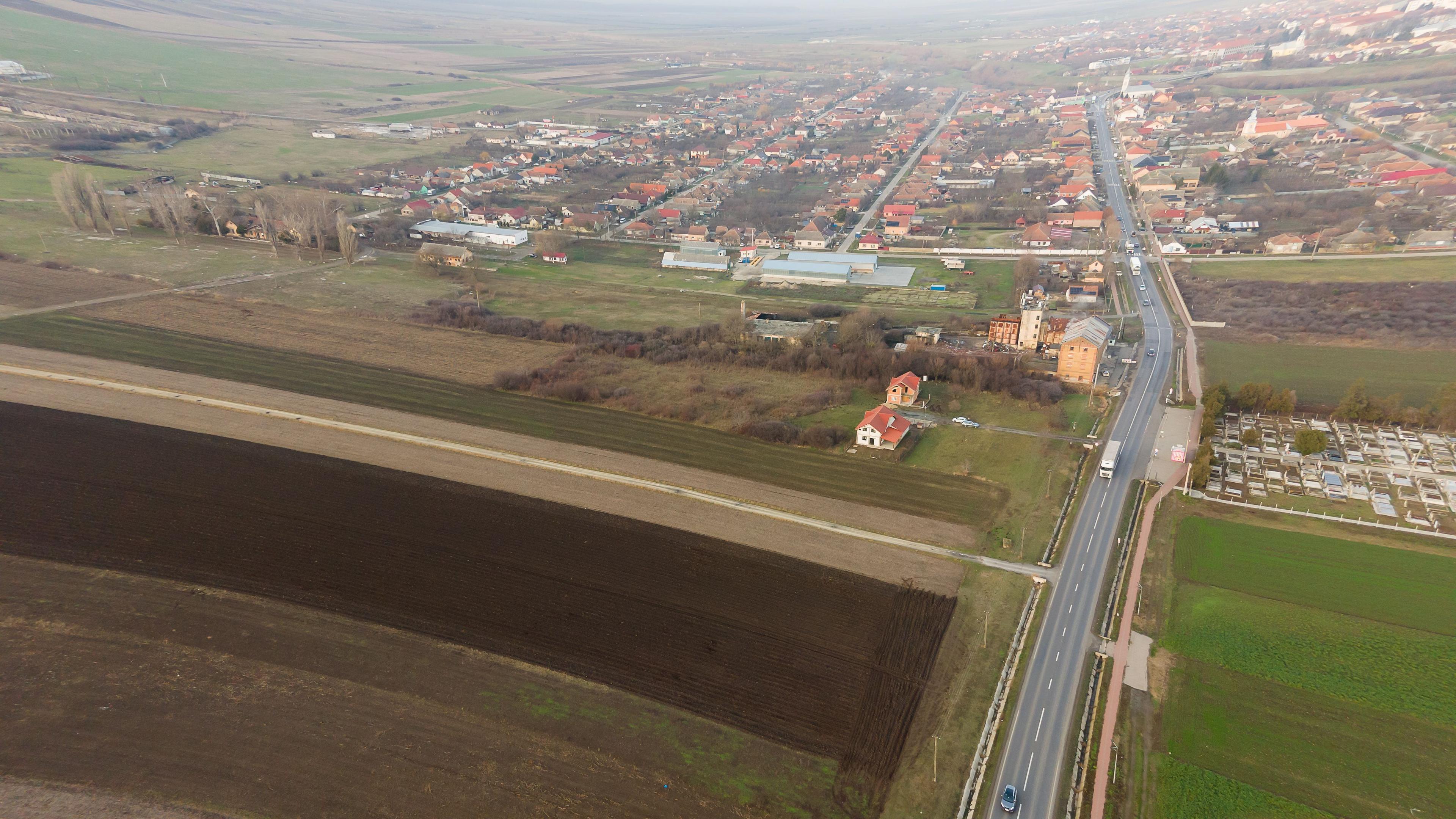 33 parcele intravilane 2 ha în Chișineu-Criș - 22