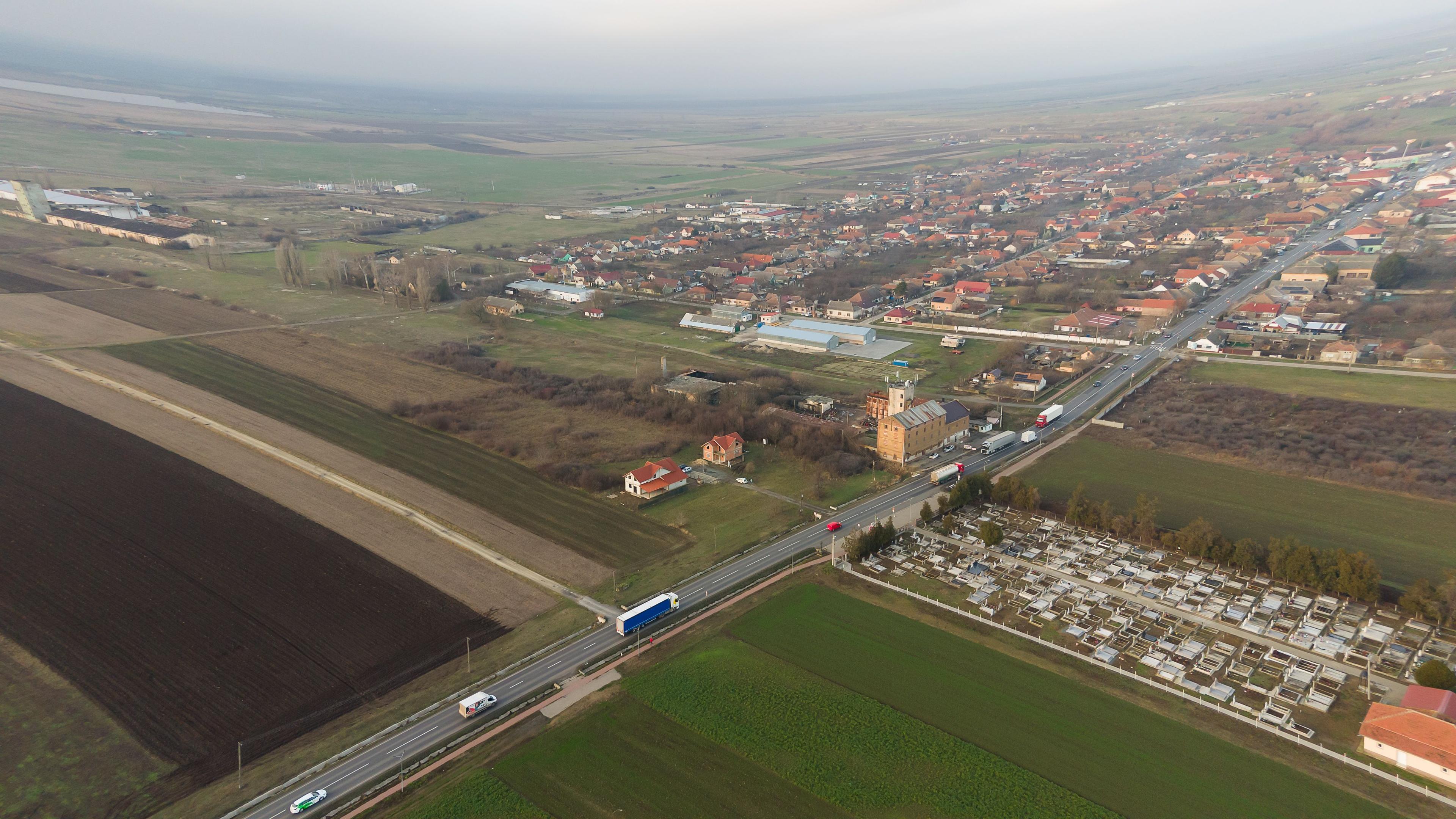 33 parcele intravilane 2 ha în Chișineu-Criș - 19