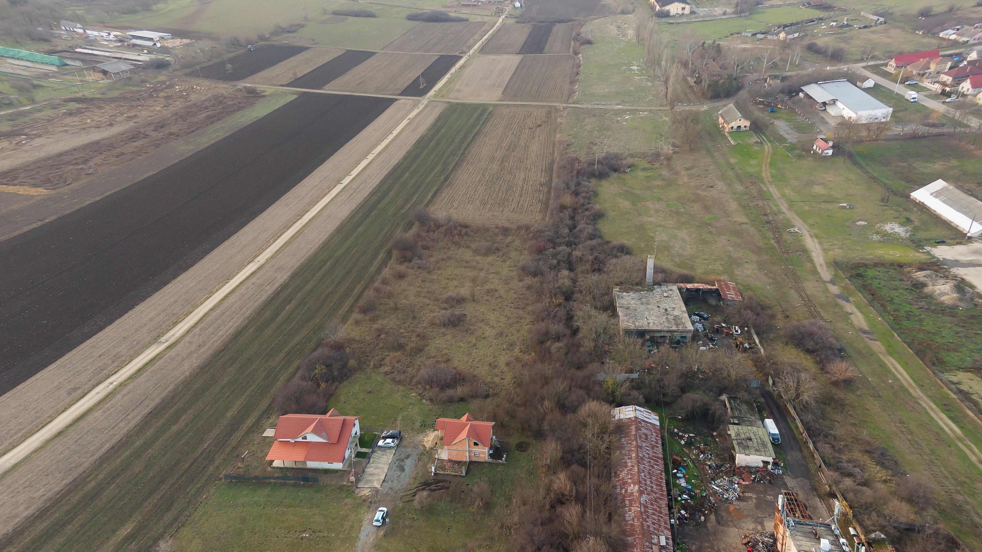 33 parcele intravilane 2 ha în Chișineu-Criș - 8