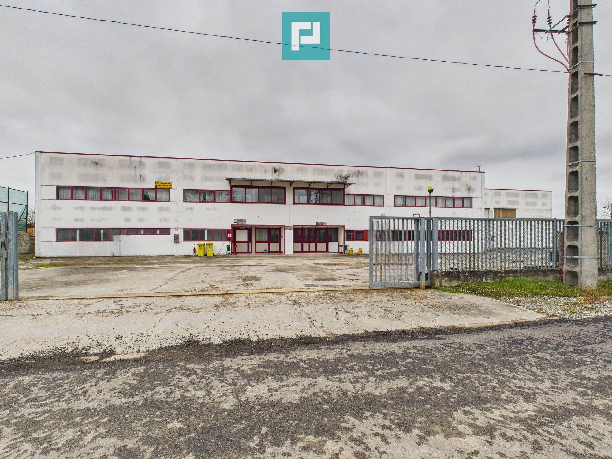 Hală de producție, cu birouri și teren, în Sebiș - 46