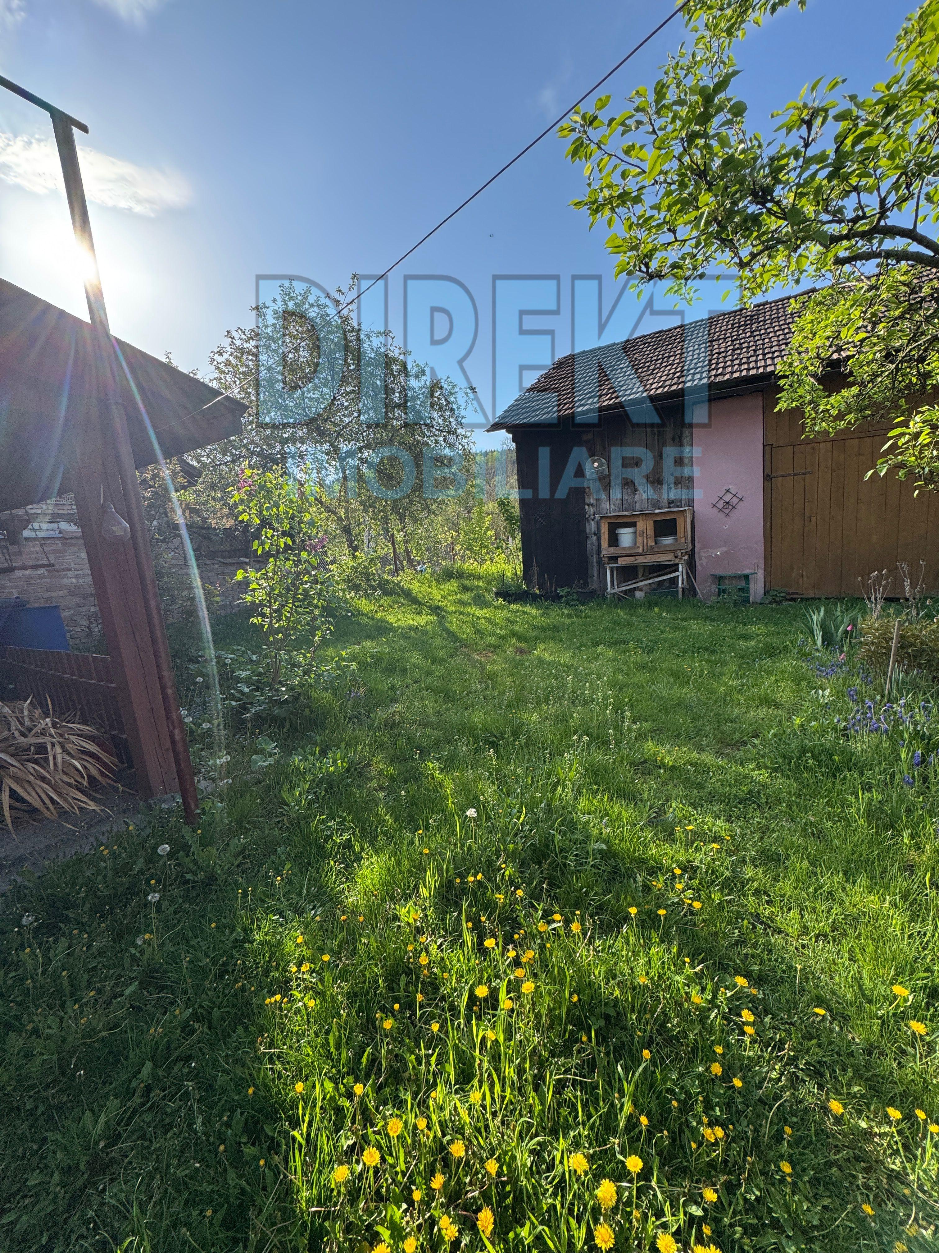 Casa 3 camere , 500 mp teren , zona C.R.Vivu - 11