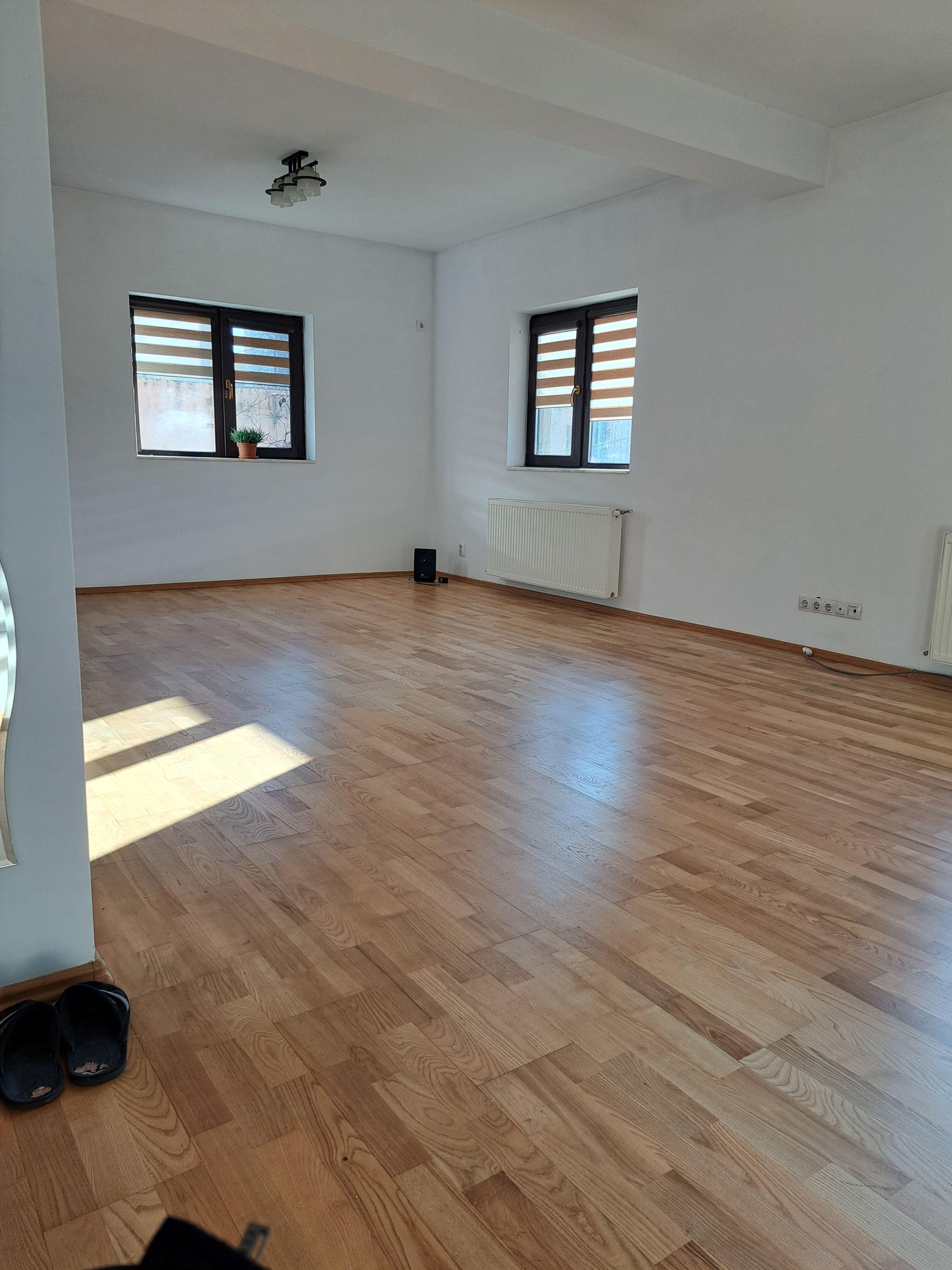 Nu e o casa. E Inceputul povestii tale intr-o zona rezidentiala linistita. - 5