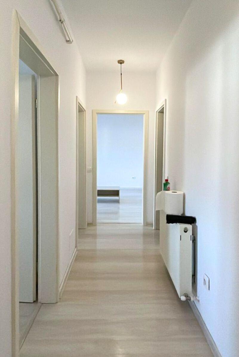 Vanzare apartament într-un imobil tip vila zona Sanpetru residence - 4