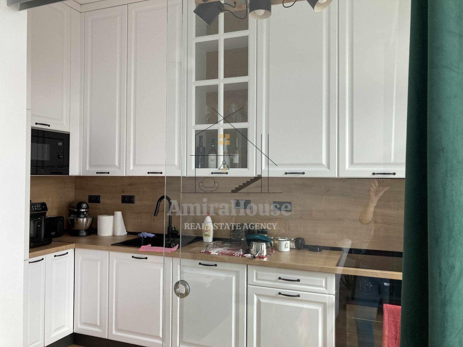 Apartament 3 camere, finisat mobilat, imobil nou THE NEST, str Scortarilor - 10