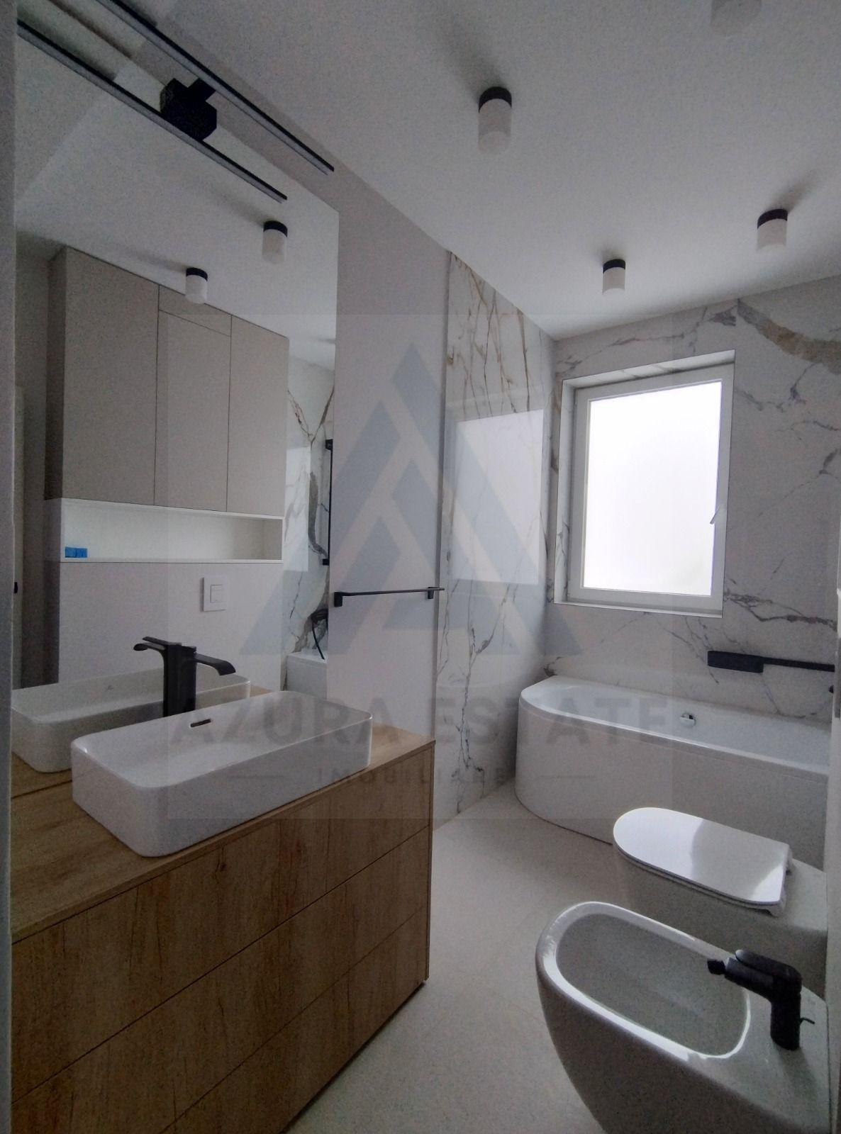 Apartament lux 85 mp utili 3 camere 2 bai si parcare subterana Central - 11