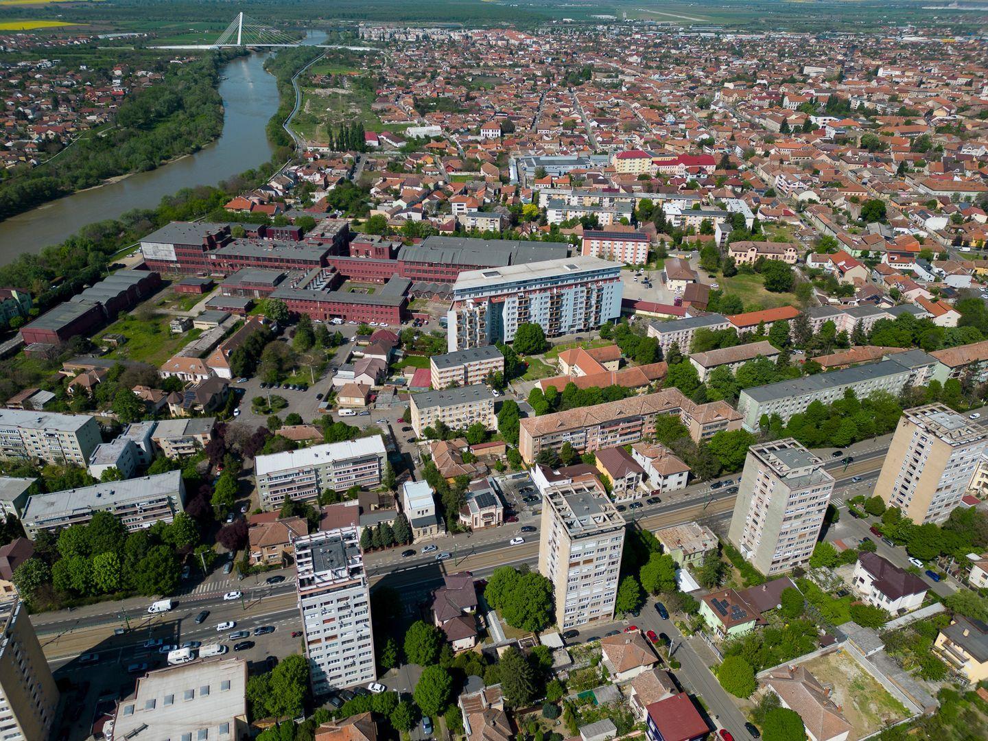 Teren intravilan 705mp, Calea Romanilor - Arad - 1