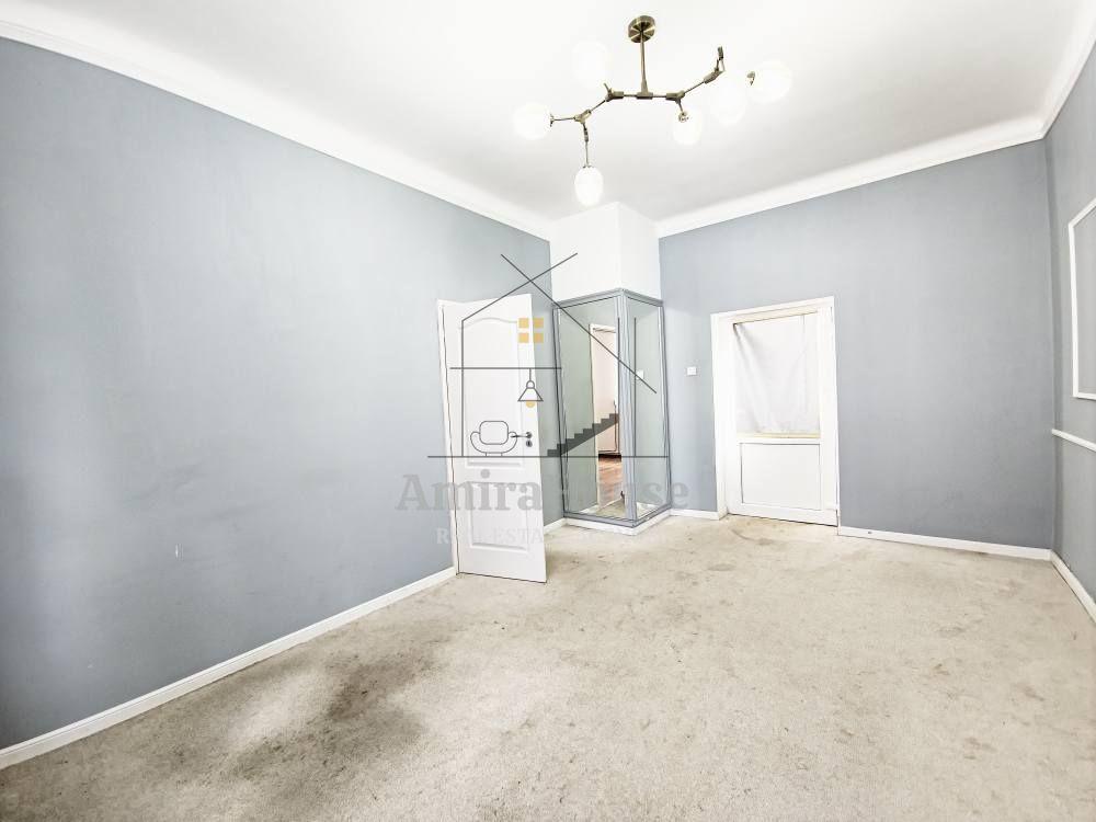 Casa alipita de inchiriat Gruia pt sediu firma, birou, locuinta - 2