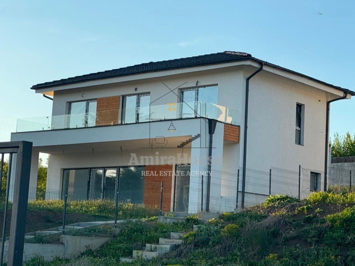 Casa individuala, teren 750 mp, Chinteni cu panorama spre lac - 2