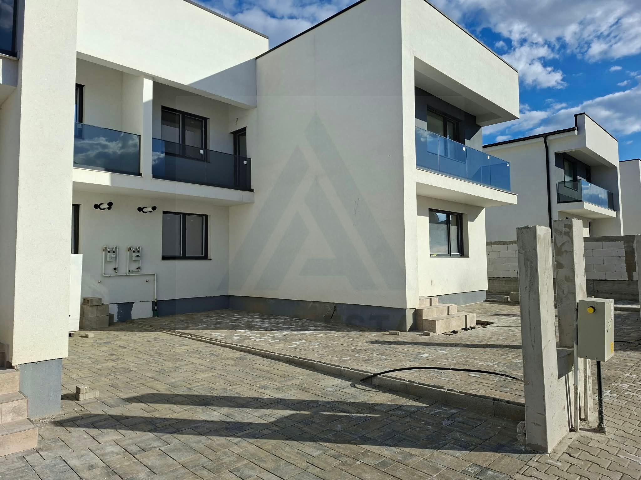 Casa moderna 4 camere 2 bai 2 balcoane si teren 140 mp in Arhitectilor - 4