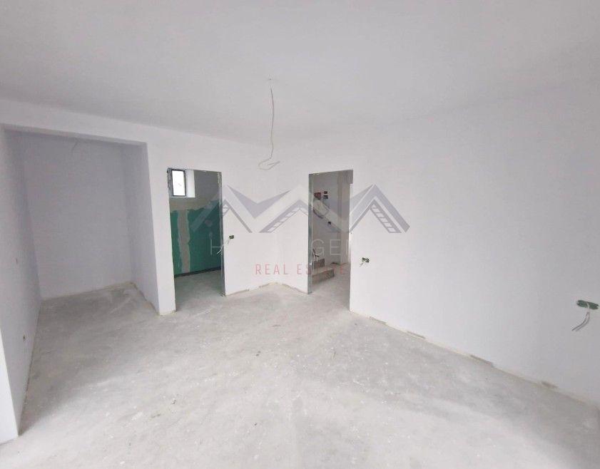 Casă individuală P+1+M în Otopeni – confort și compartimentare excelentă - 5