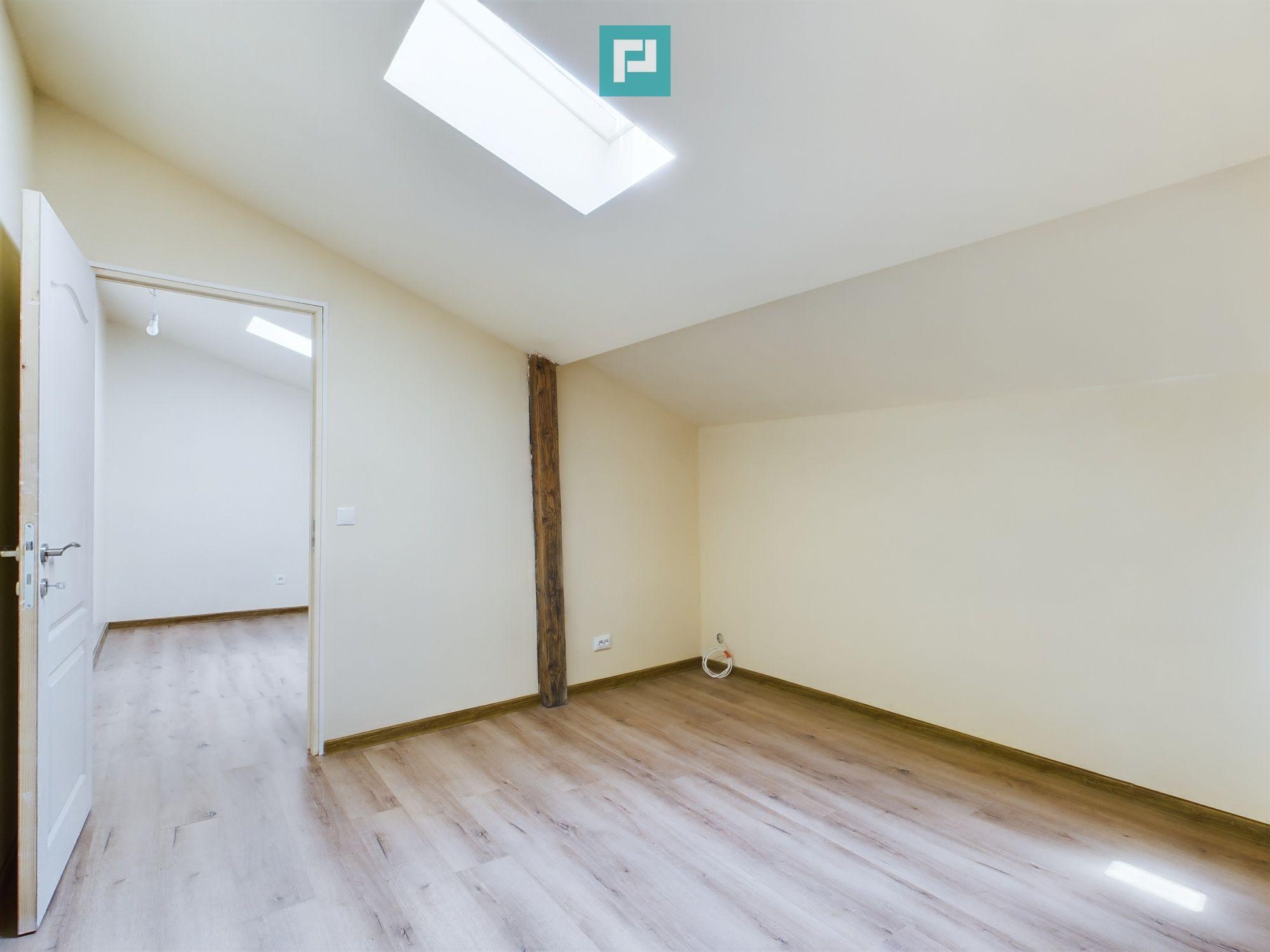 Casă cu 4 camere, renovată, în zona Gării de Nord - 15