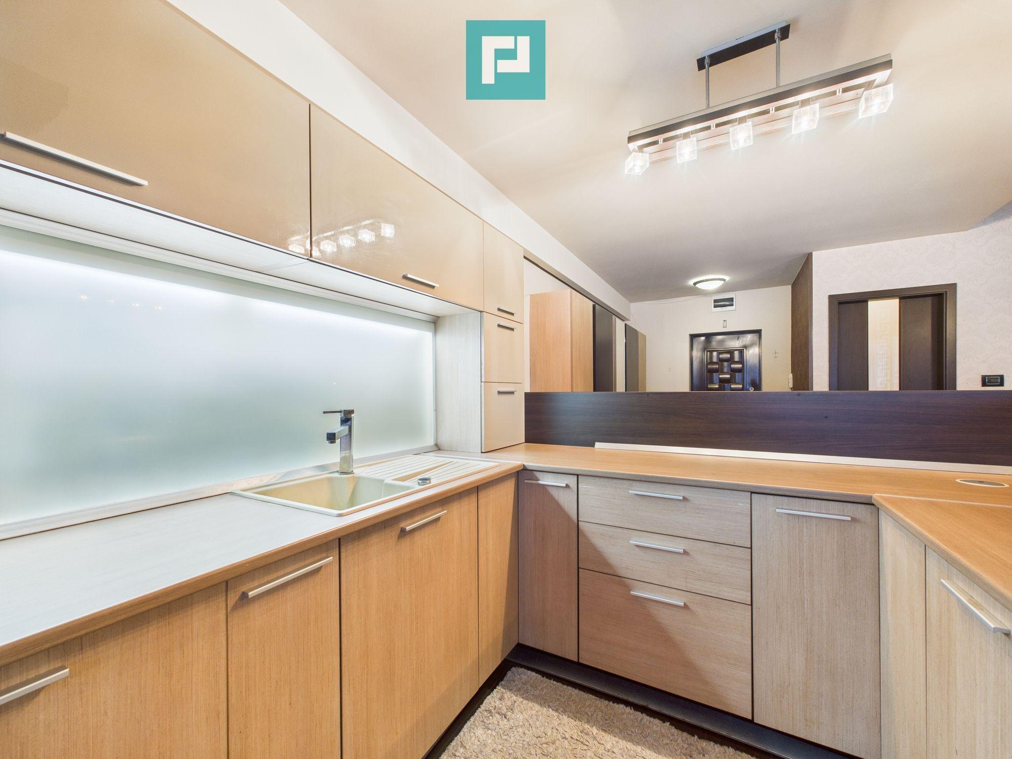 Penthouse 3 camere cu scară interioară ARED UTA - 10