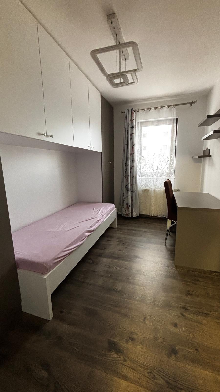 Apartament 3 camere , zona Isu , etaj 3 ! - 7