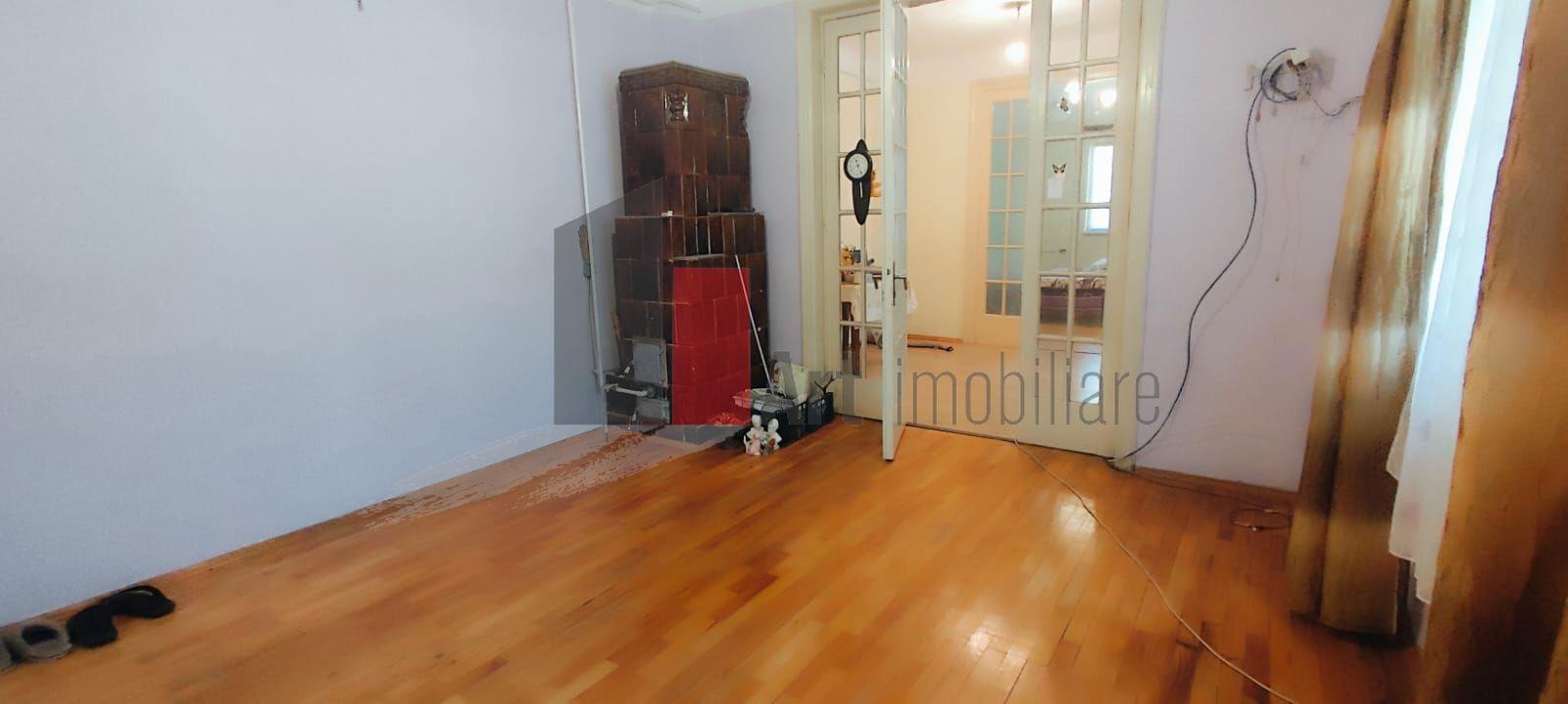 Casa de vanzare + teren in zona Jiului (Bucurestii Noi) - 28