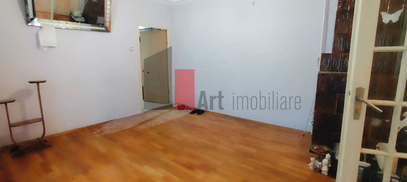 Casa de vanzare + teren in zona Jiului (Bucurestii Noi) - 16