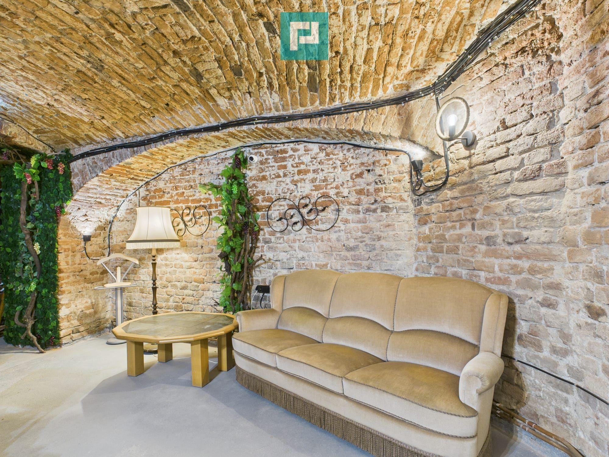 Eleganță subterană - pivniță exclusivistă Arad - 31