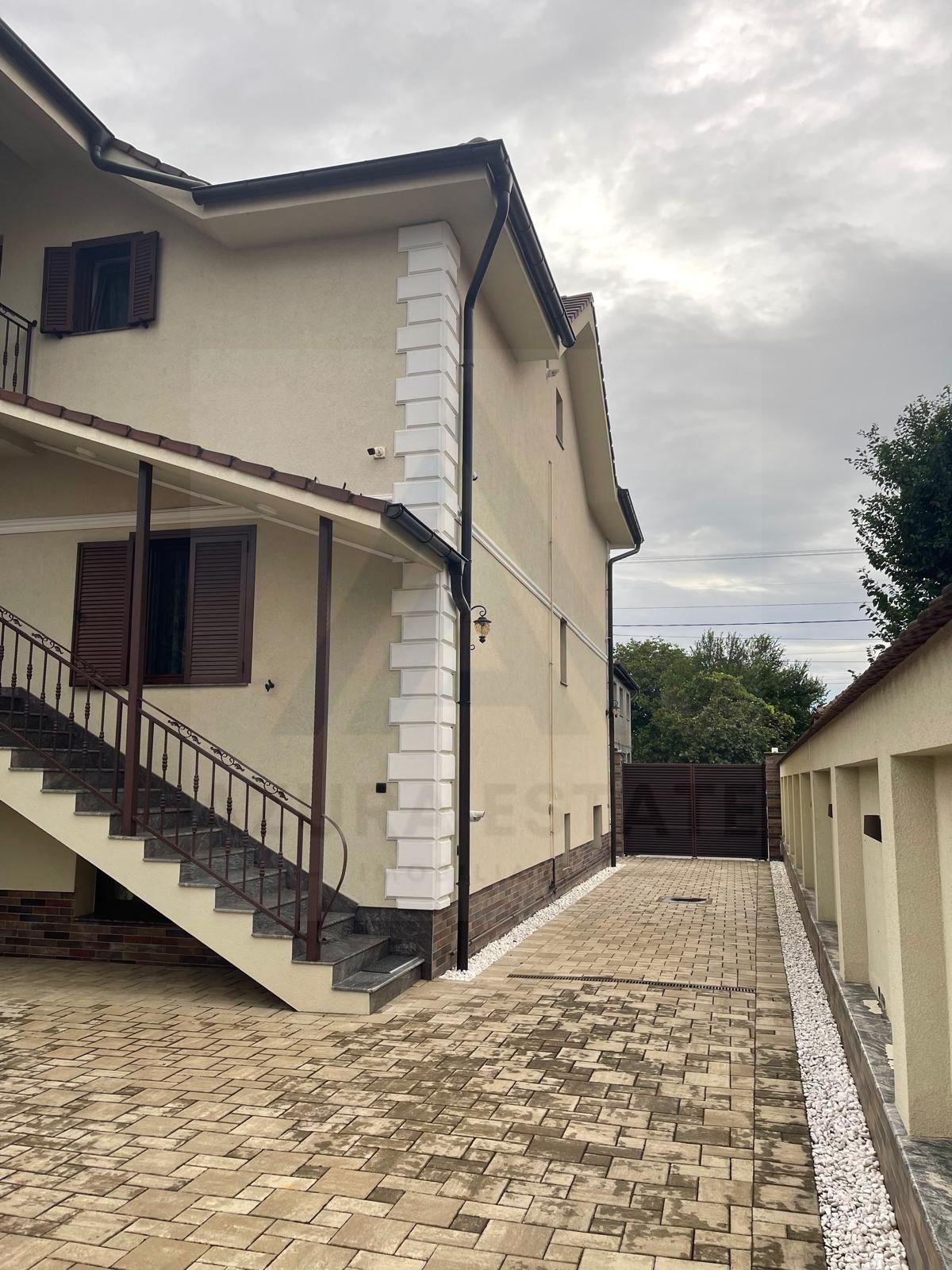 Vila 360 mp utili super exclusivista si teren 750 mp in Sibiu - 3
