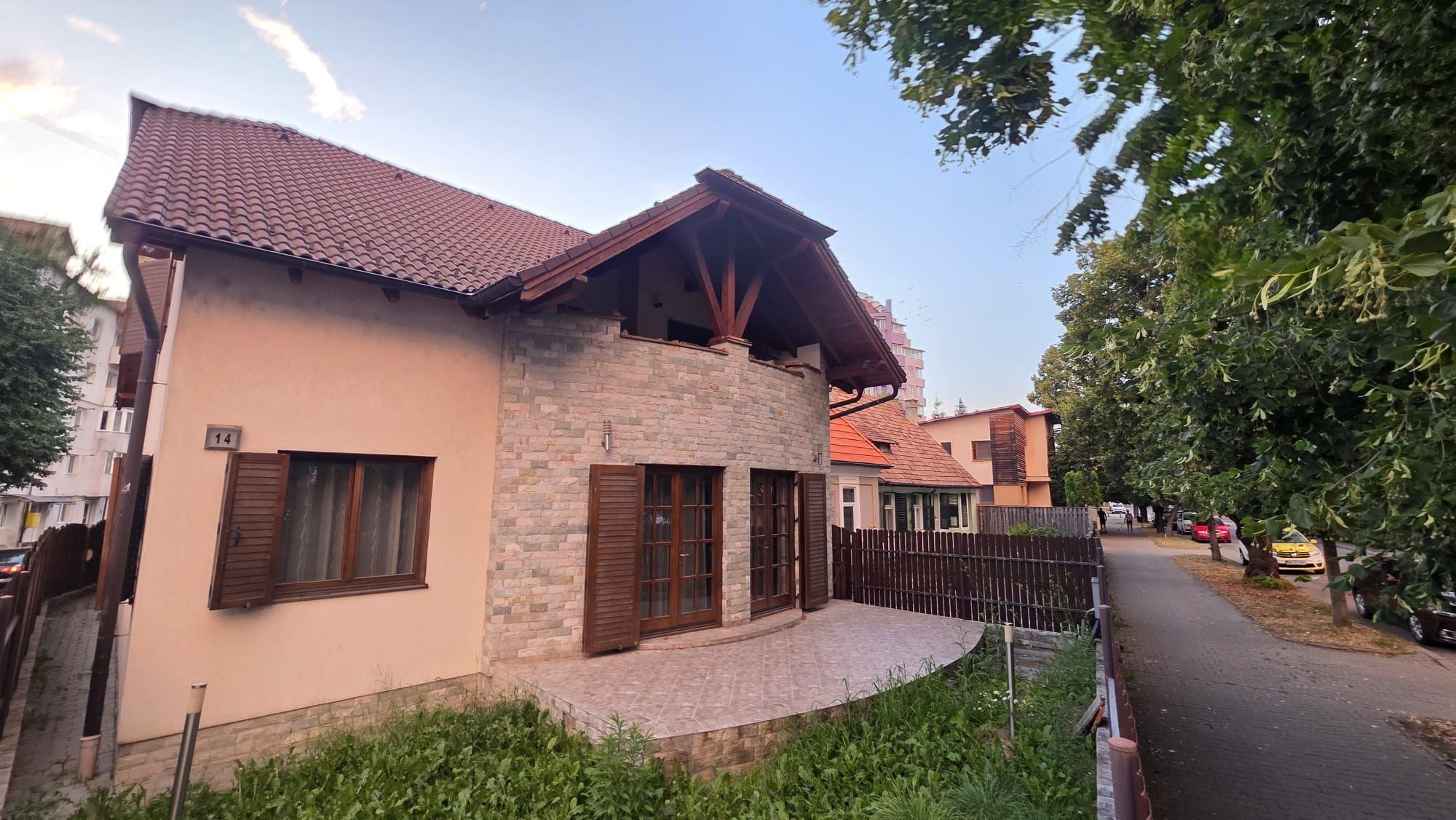 Casa individuala,situata in zona strada Crinilor - 1