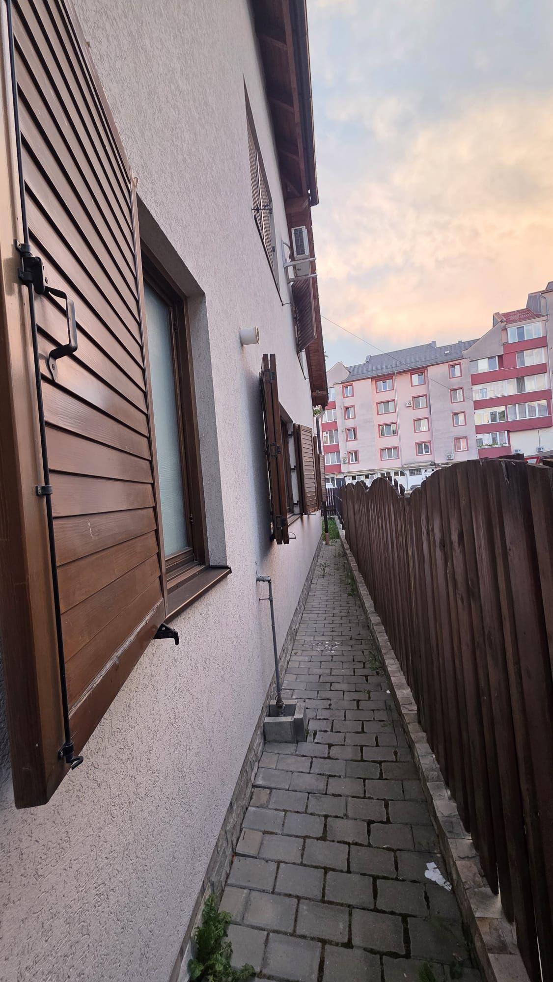 Casa individuala,situata in zona strada Crinilor - 22