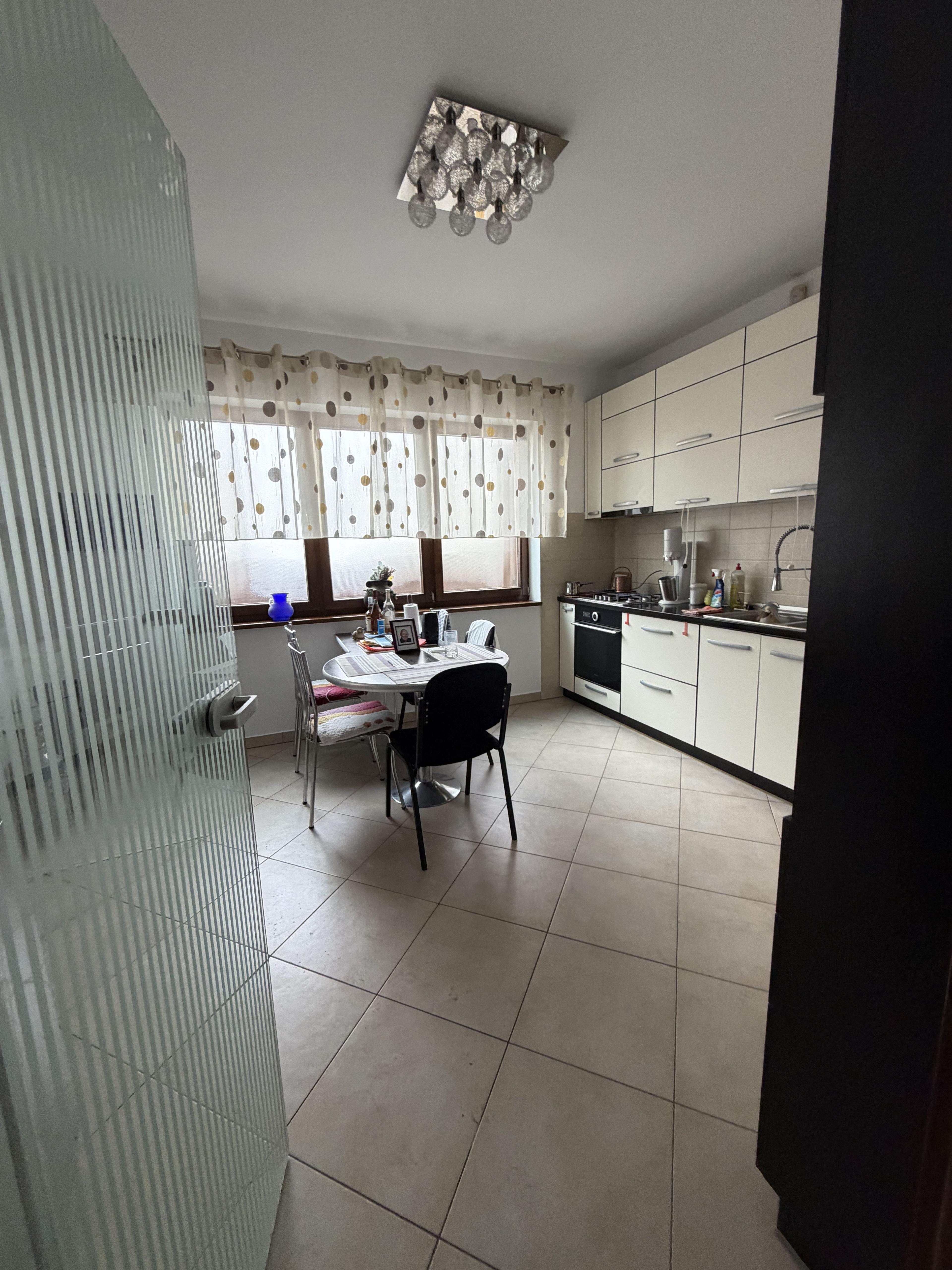 Casa individuala,situata in zona strada Crinilor - 7