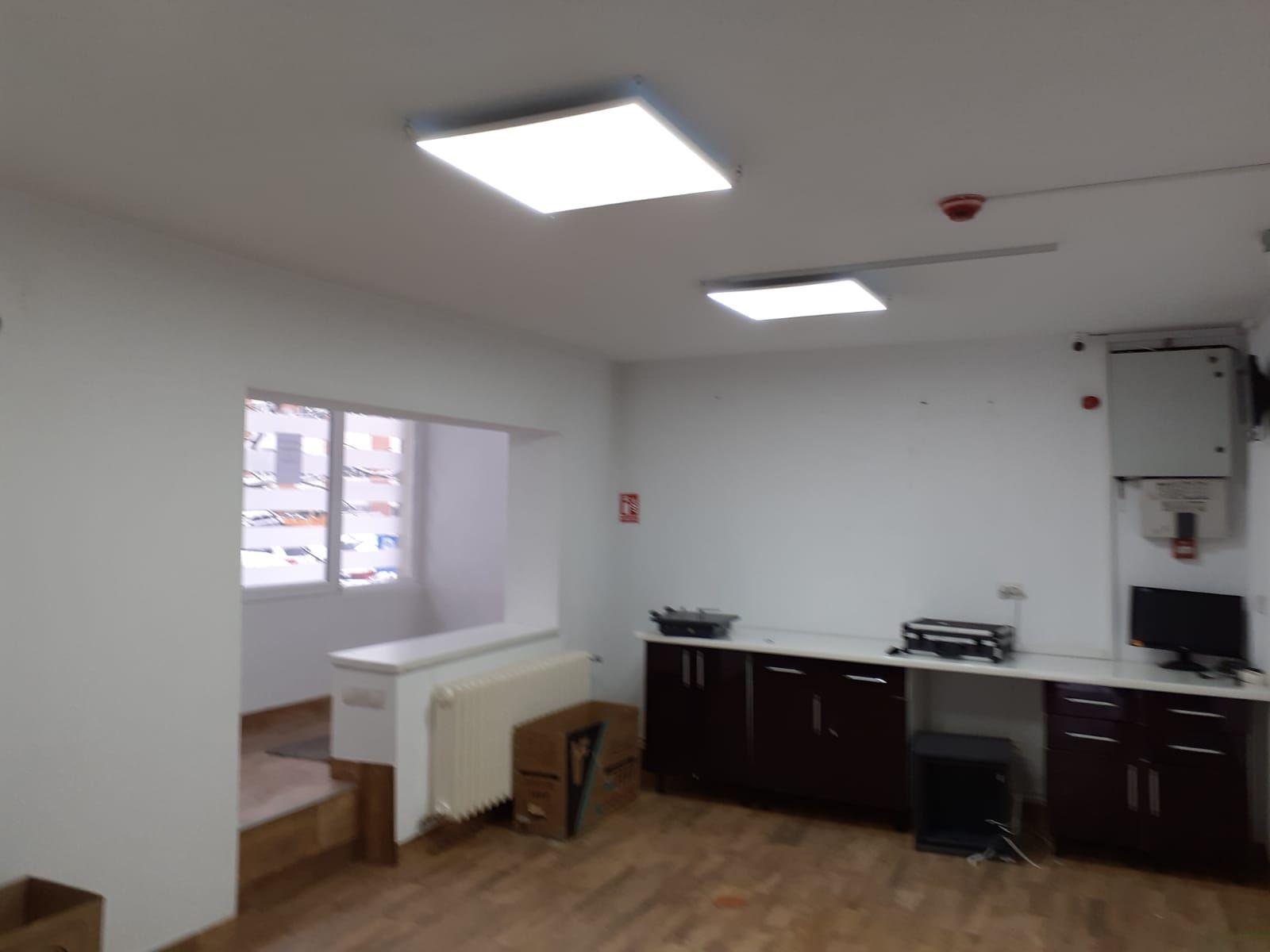 Spatiu comercial , zona Spitalul Judetean - 1