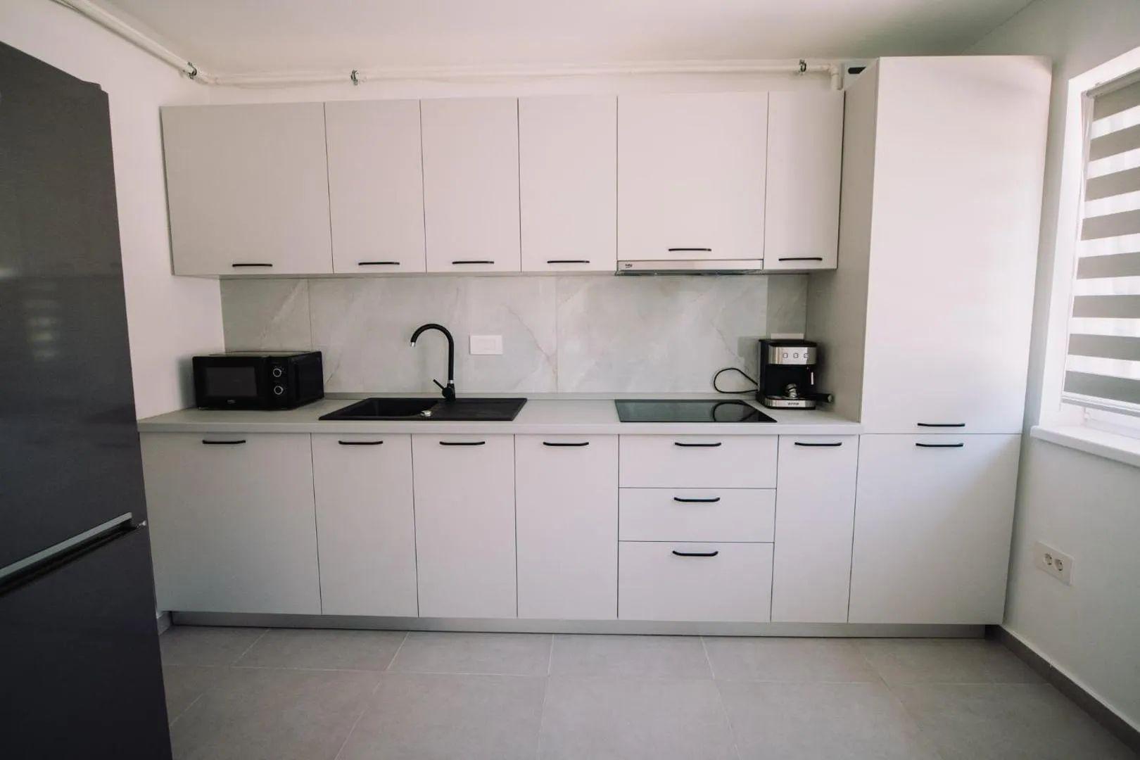 Ap cu 2 camere la cheie, mobilat/utilat + parcare inclusă-105.000 euro - 6